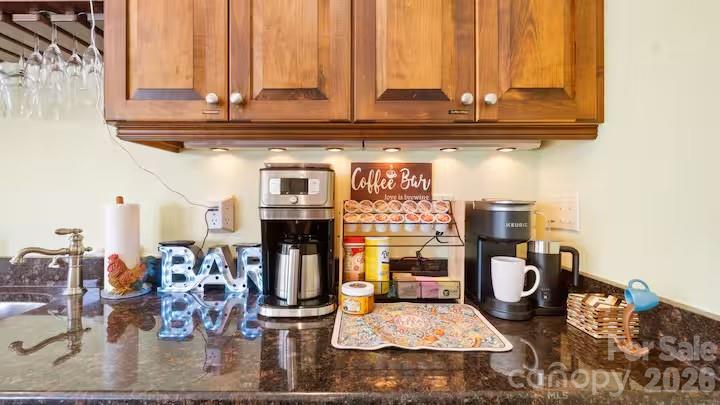 1475 Riverview Circle Property Photo 6