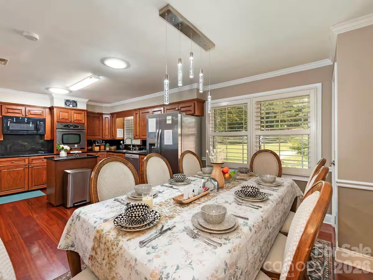 1475 Riverview Circle Property Photo 7