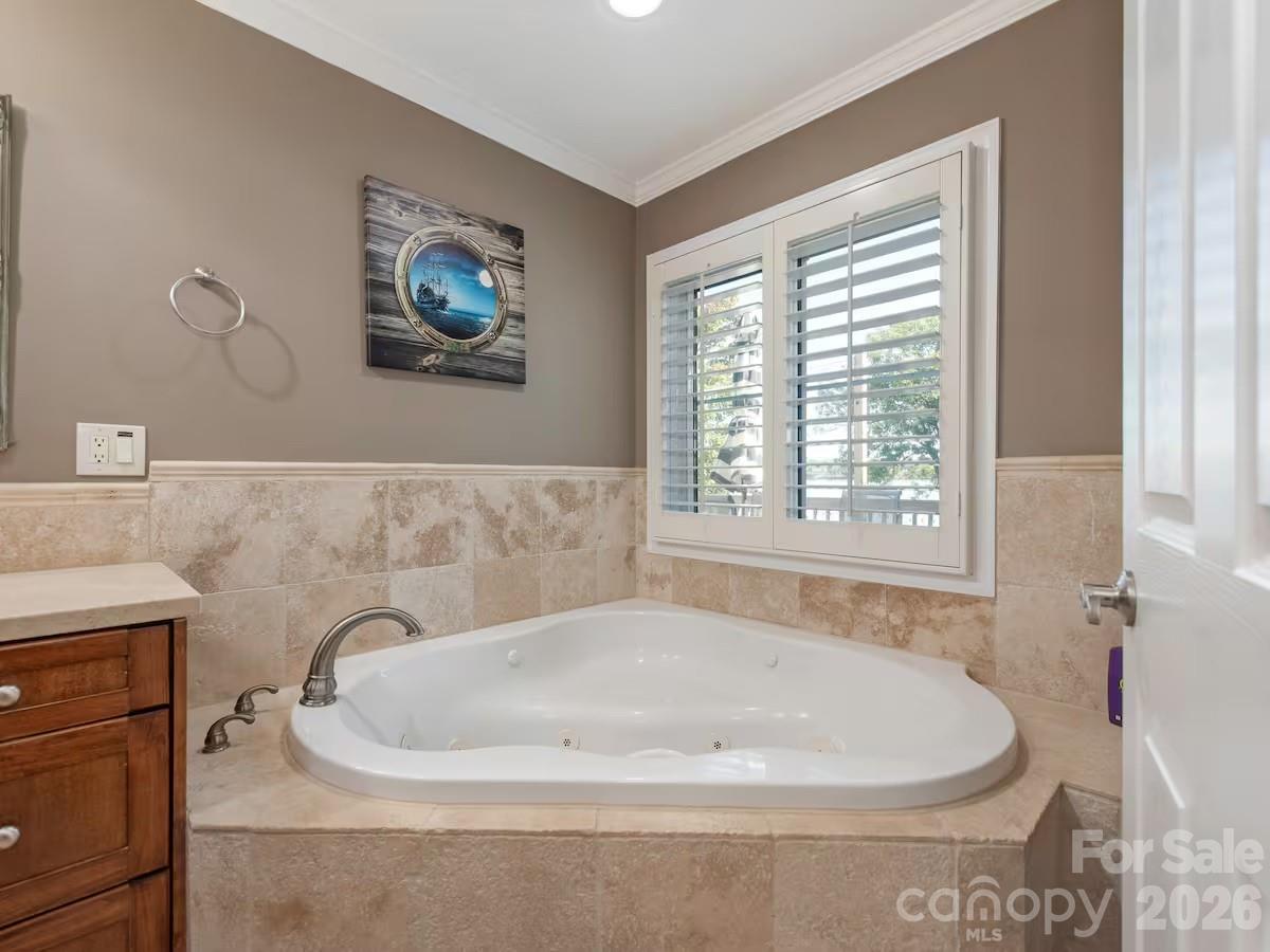 1475 Riverview Circle Property Photo 12