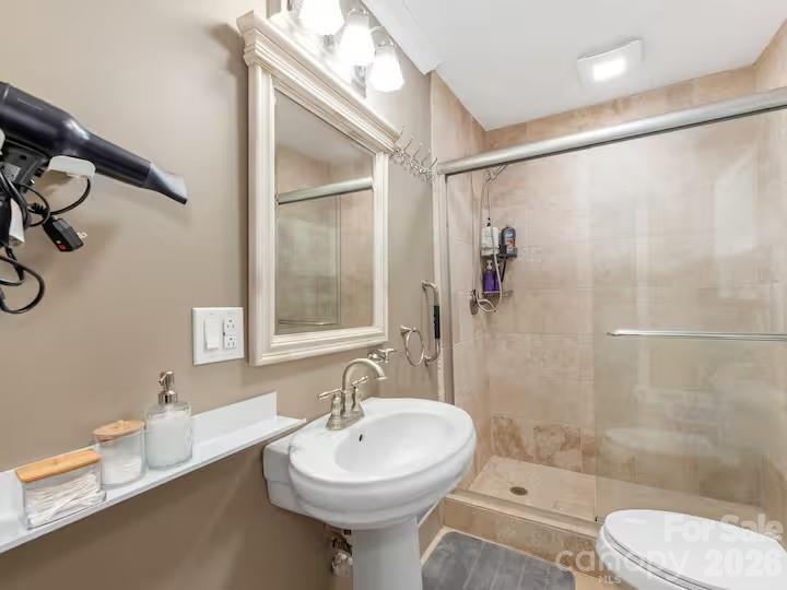 1475 Riverview Circle Property Photo 25