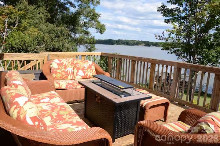 1475 Riverview Circle Property Photo 32