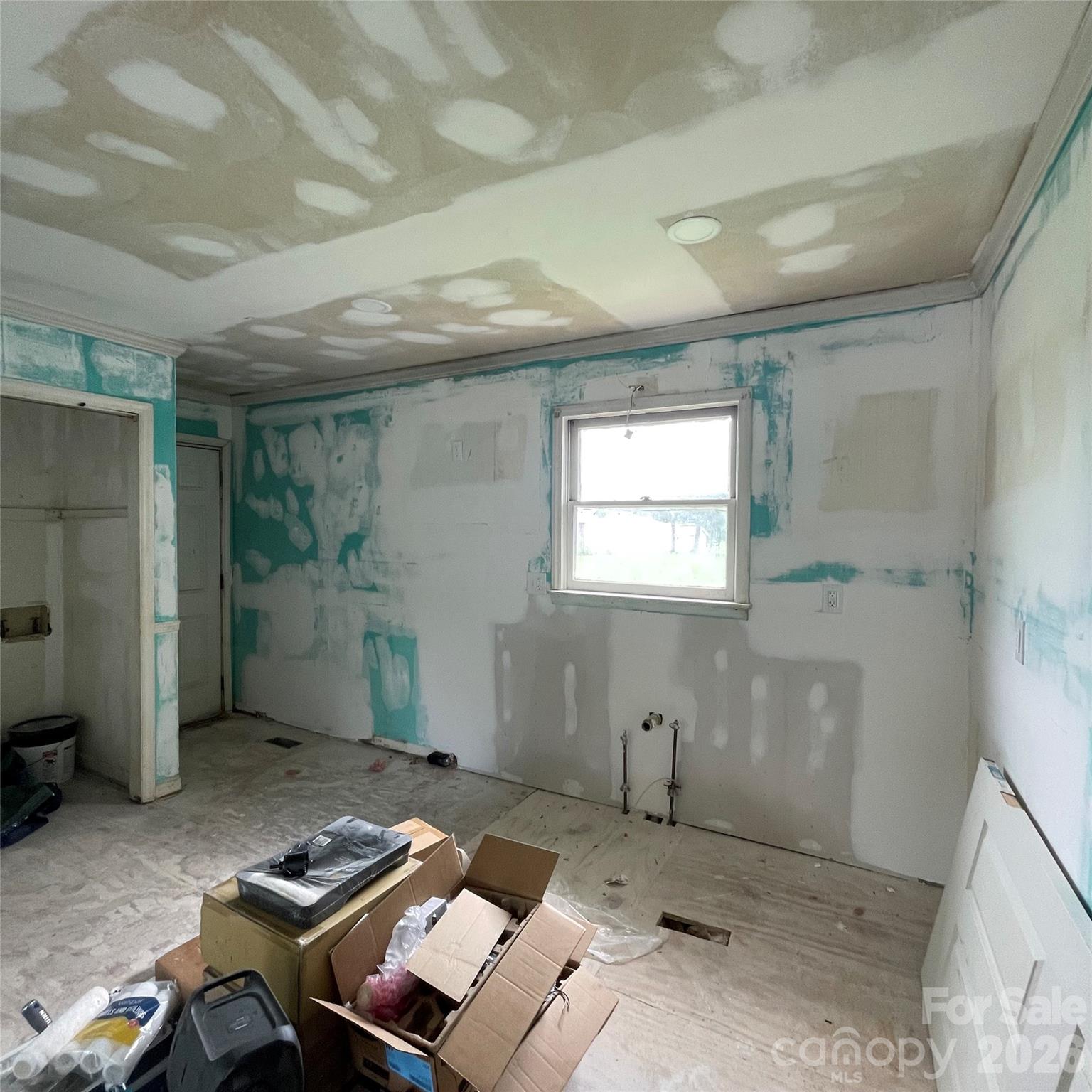 248 Woodside Drive Property Photo 6