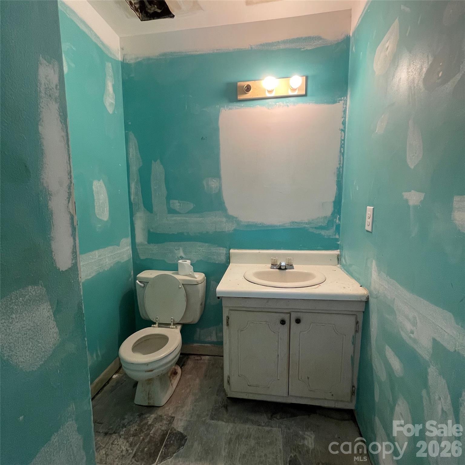248 Woodside Drive Property Photo 10