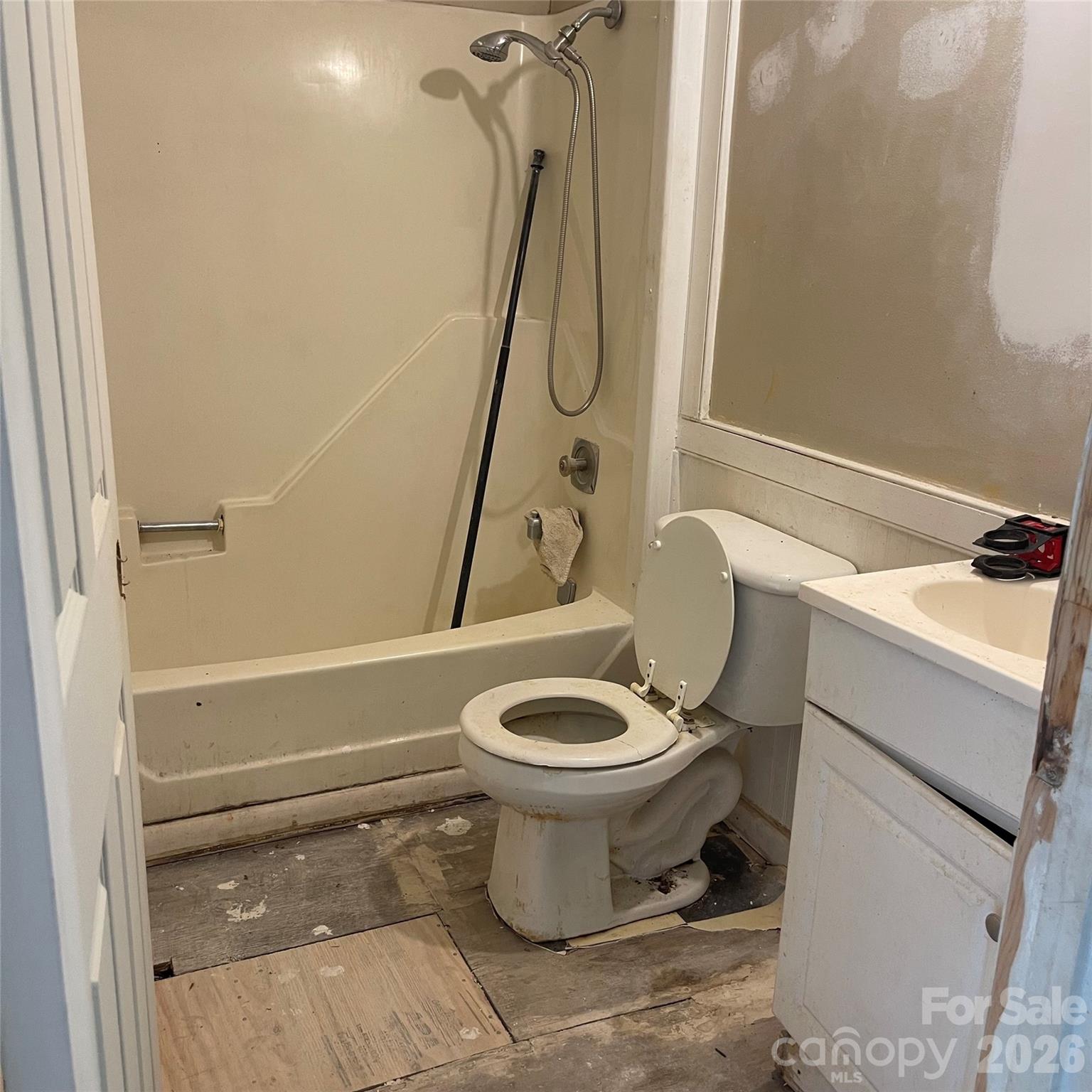 248 Woodside Drive Property Photo 16