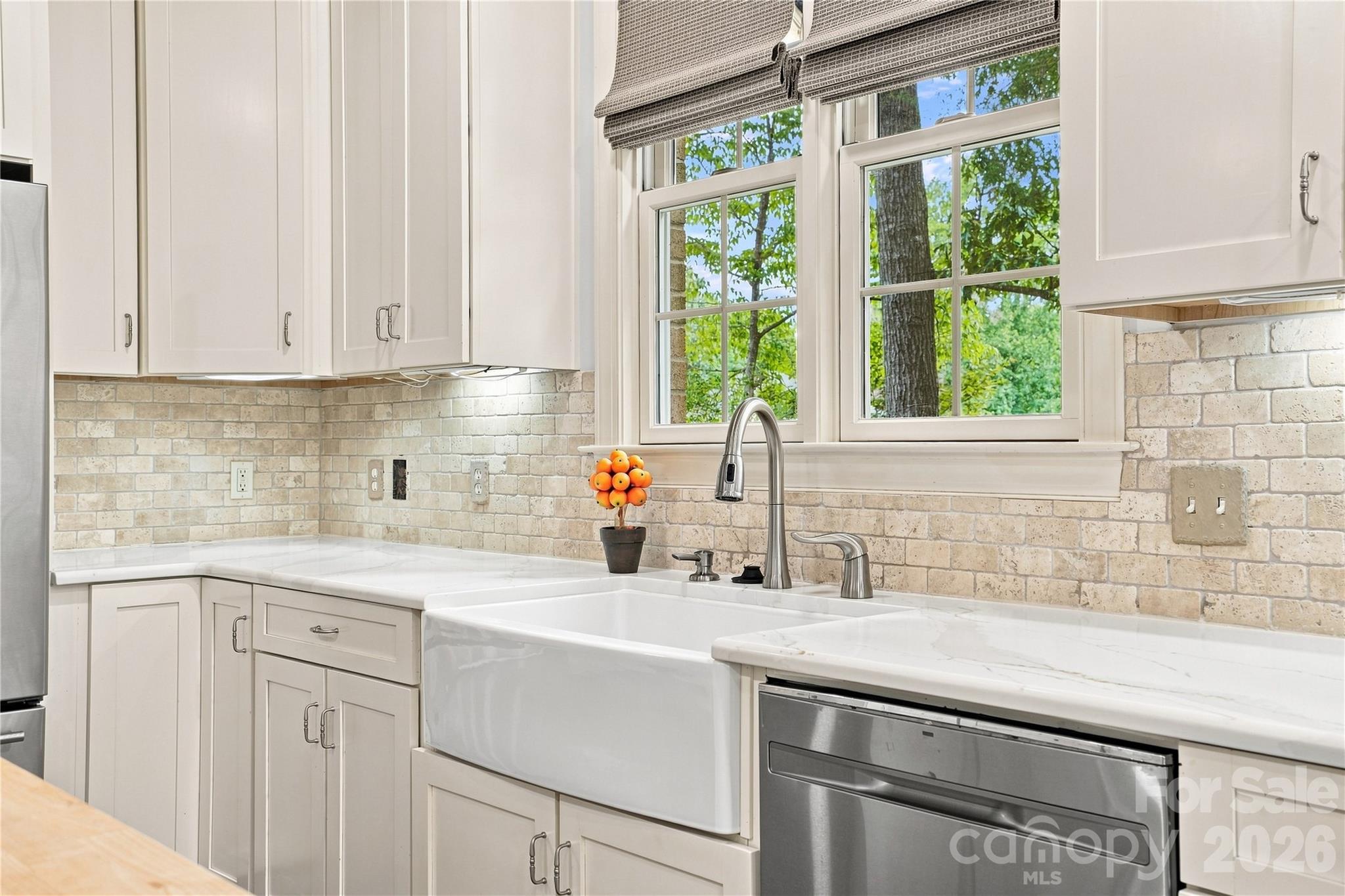 7768 Burning Ridge Drive Property Photo 10