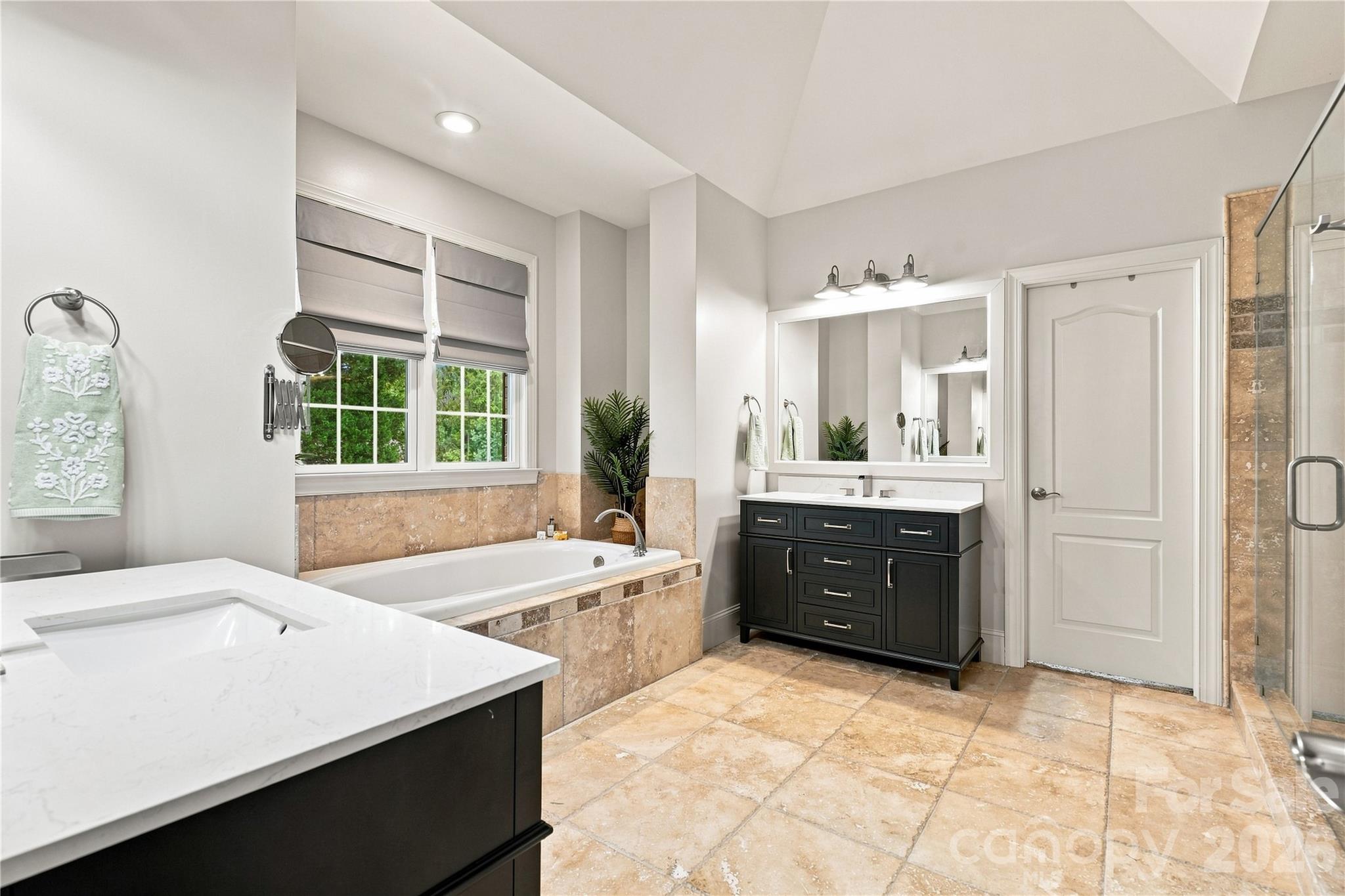 7768 Burning Ridge Drive Property Photo 17