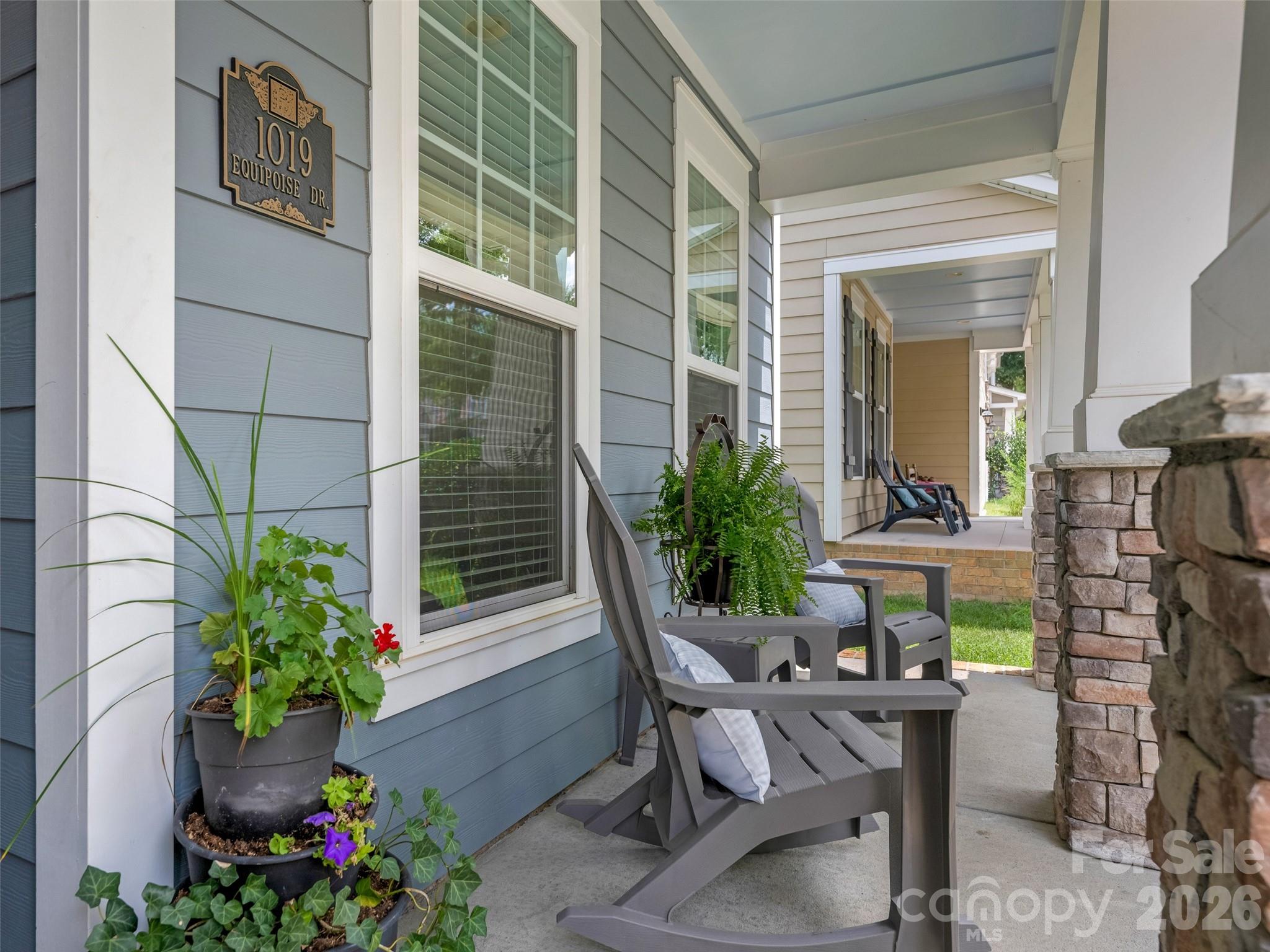 1019 Equipoise Drive Property Photo 3