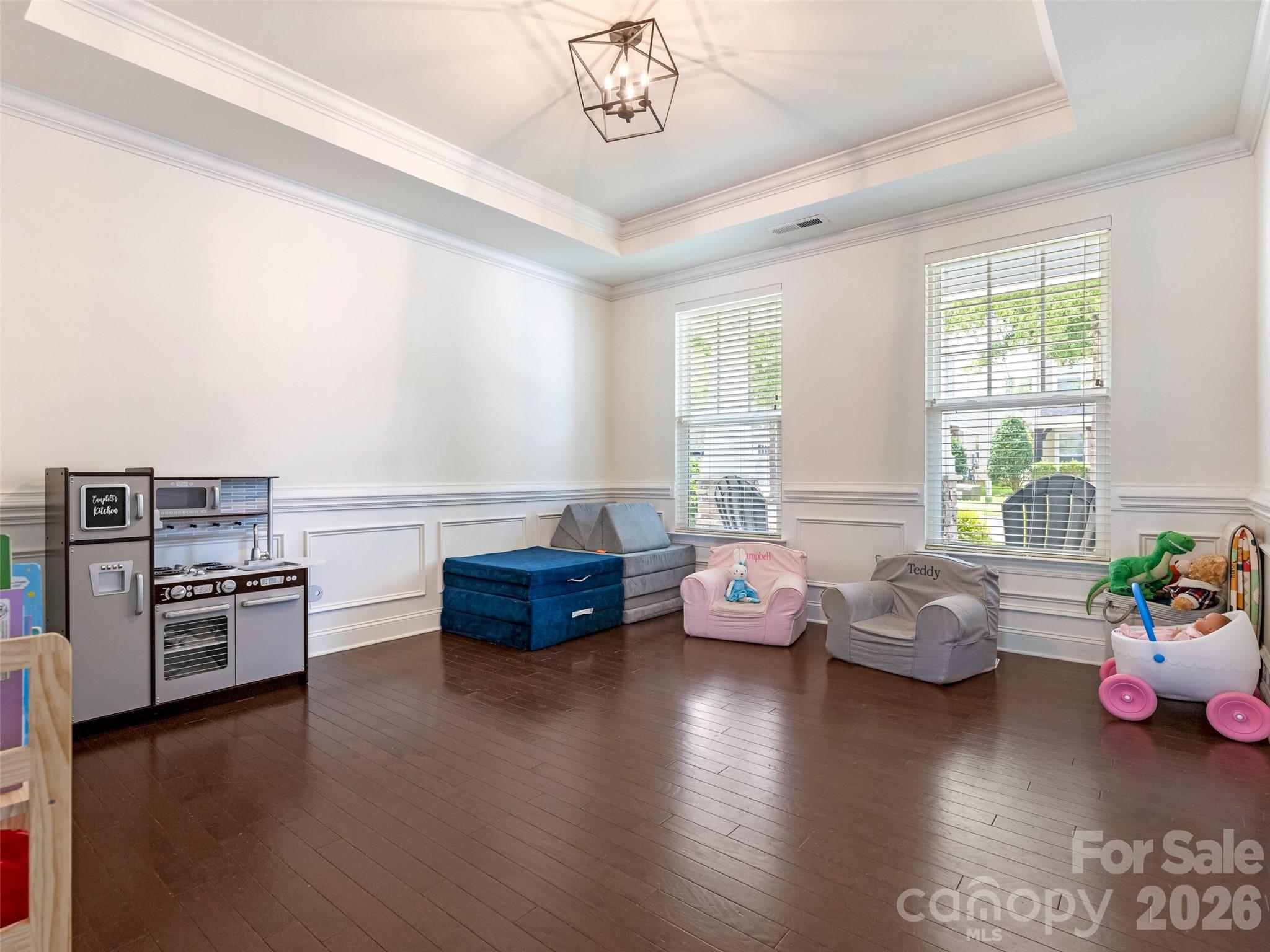 1019 Equipoise Drive Property Photo 5