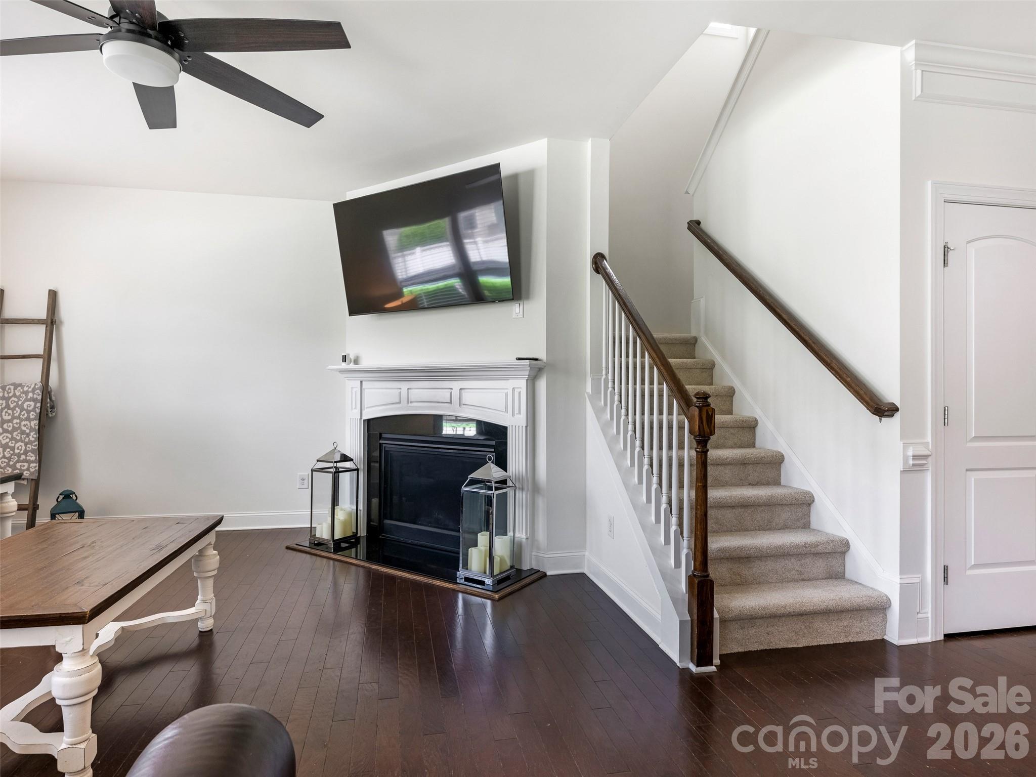 1019 Equipoise Drive Property Photo 8