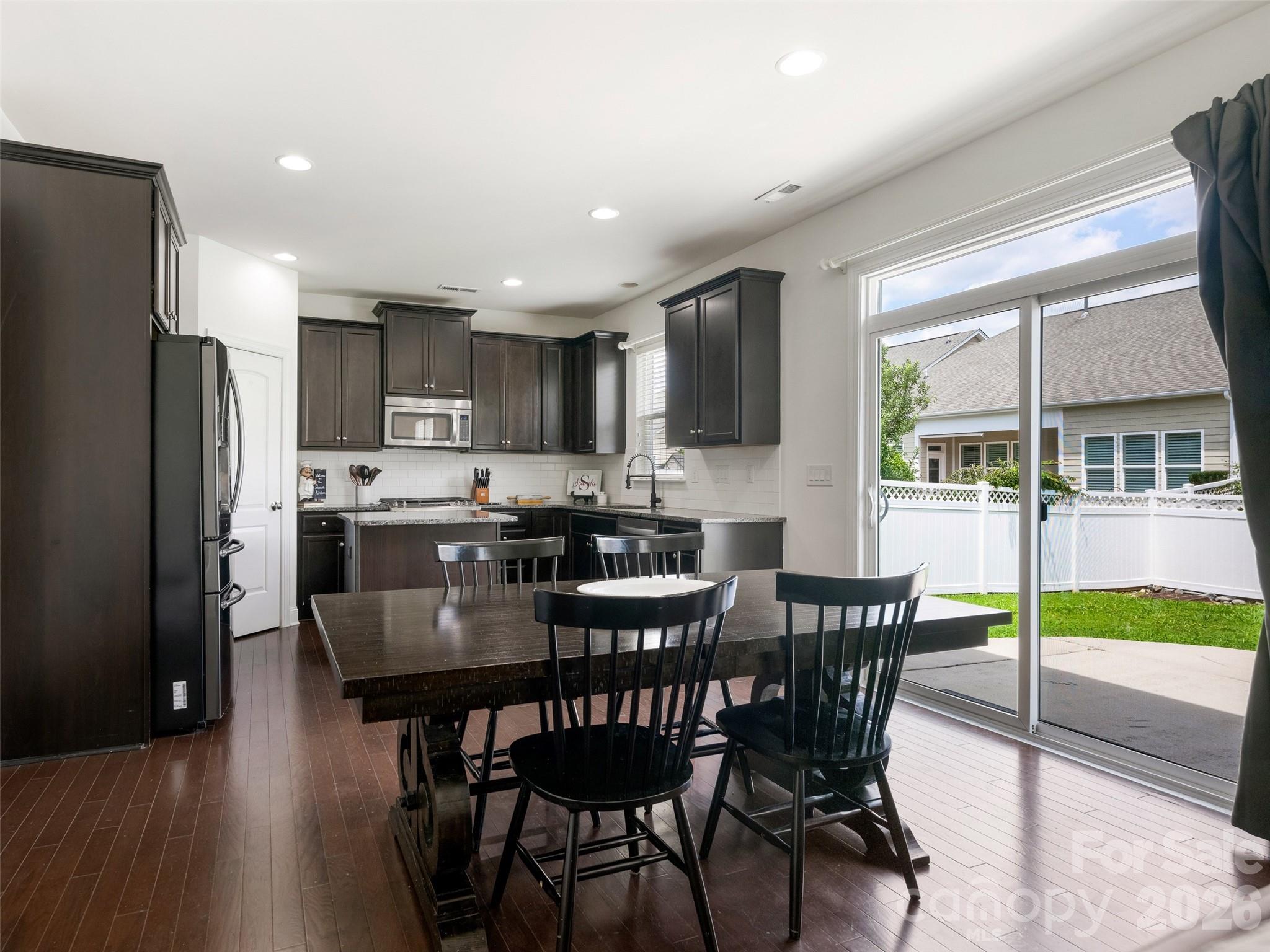 1019 Equipoise Drive Property Photo 9
