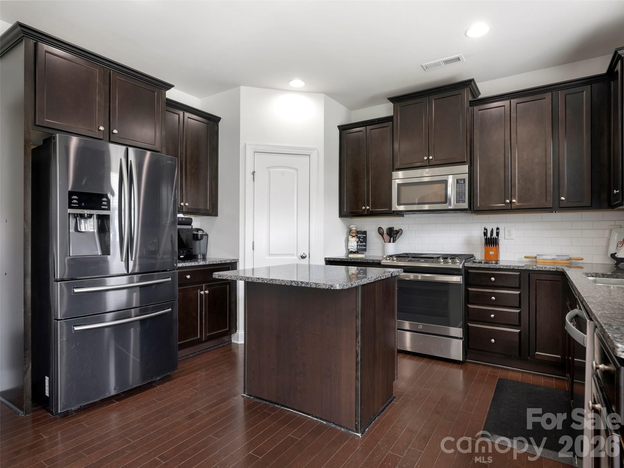 1019 Equipoise Drive Property Photo 10