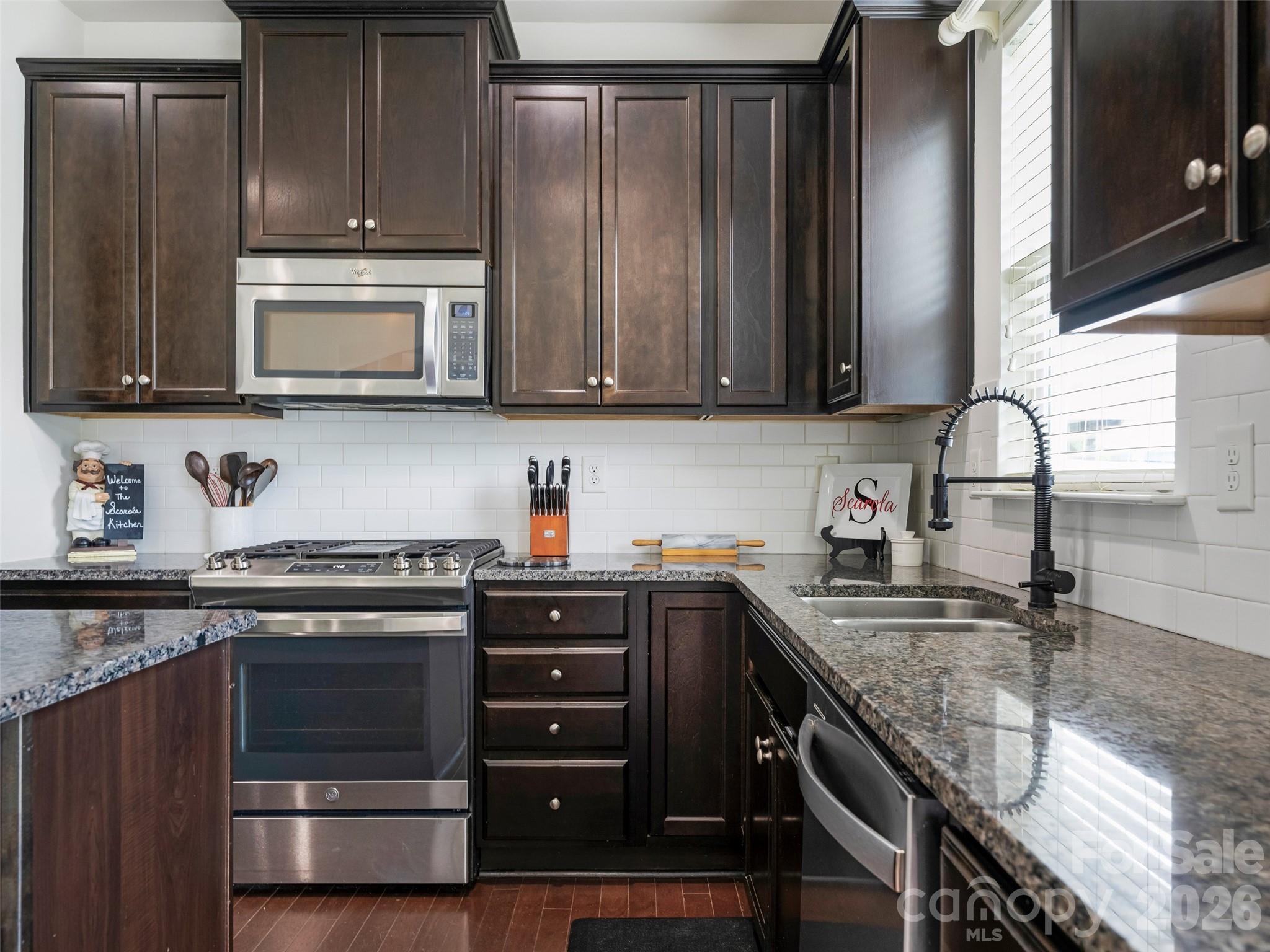 1019 Equipoise Drive Property Photo 11