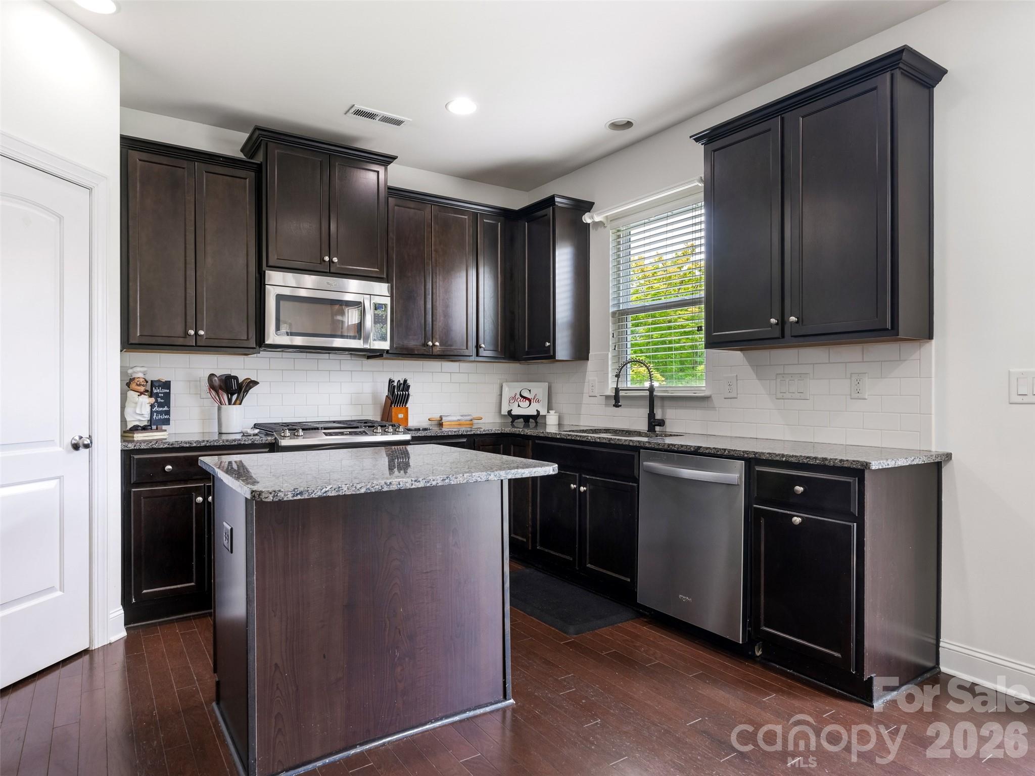 1019 Equipoise Drive Property Photo 12