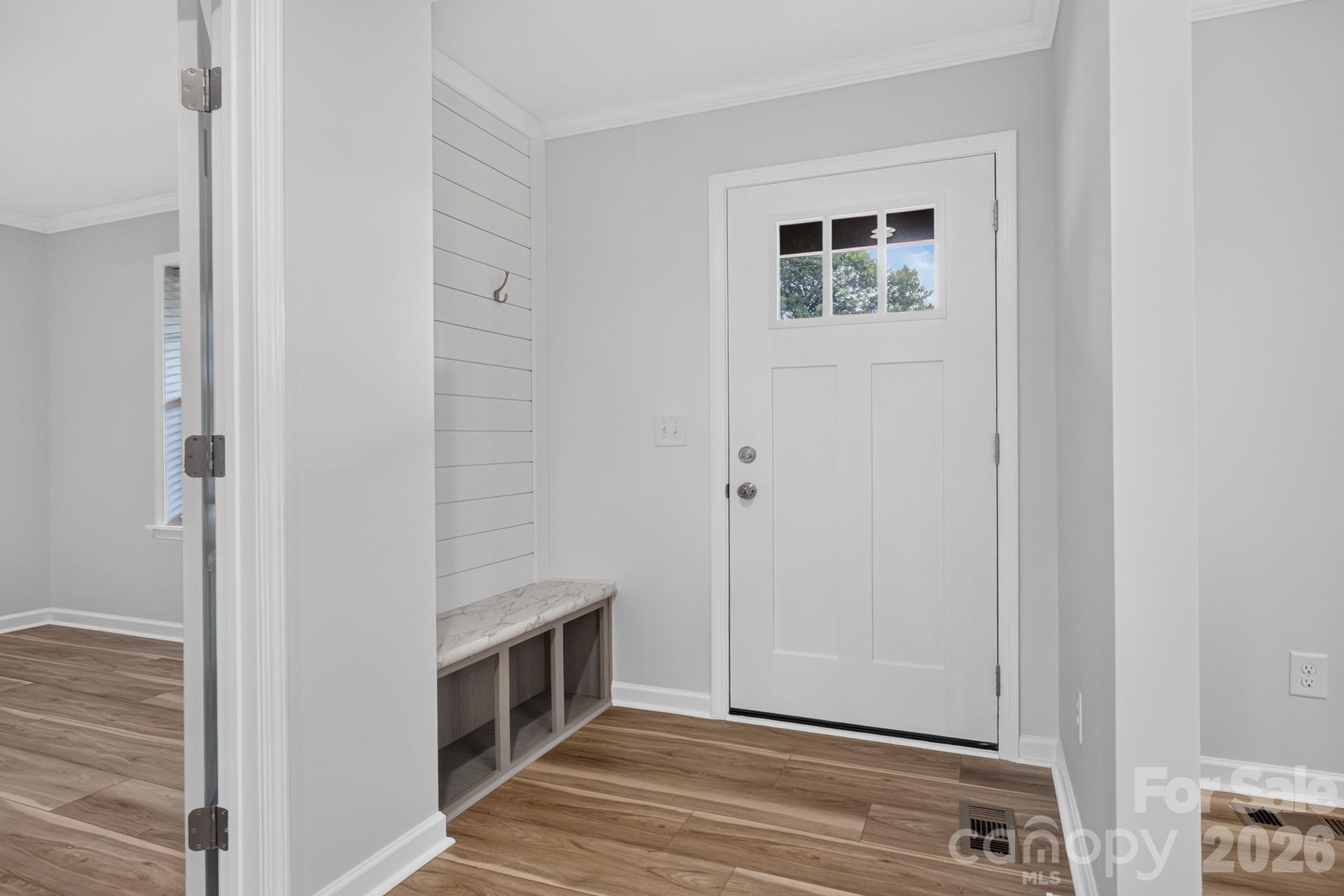 2274 Darwick Road Property Photo 9