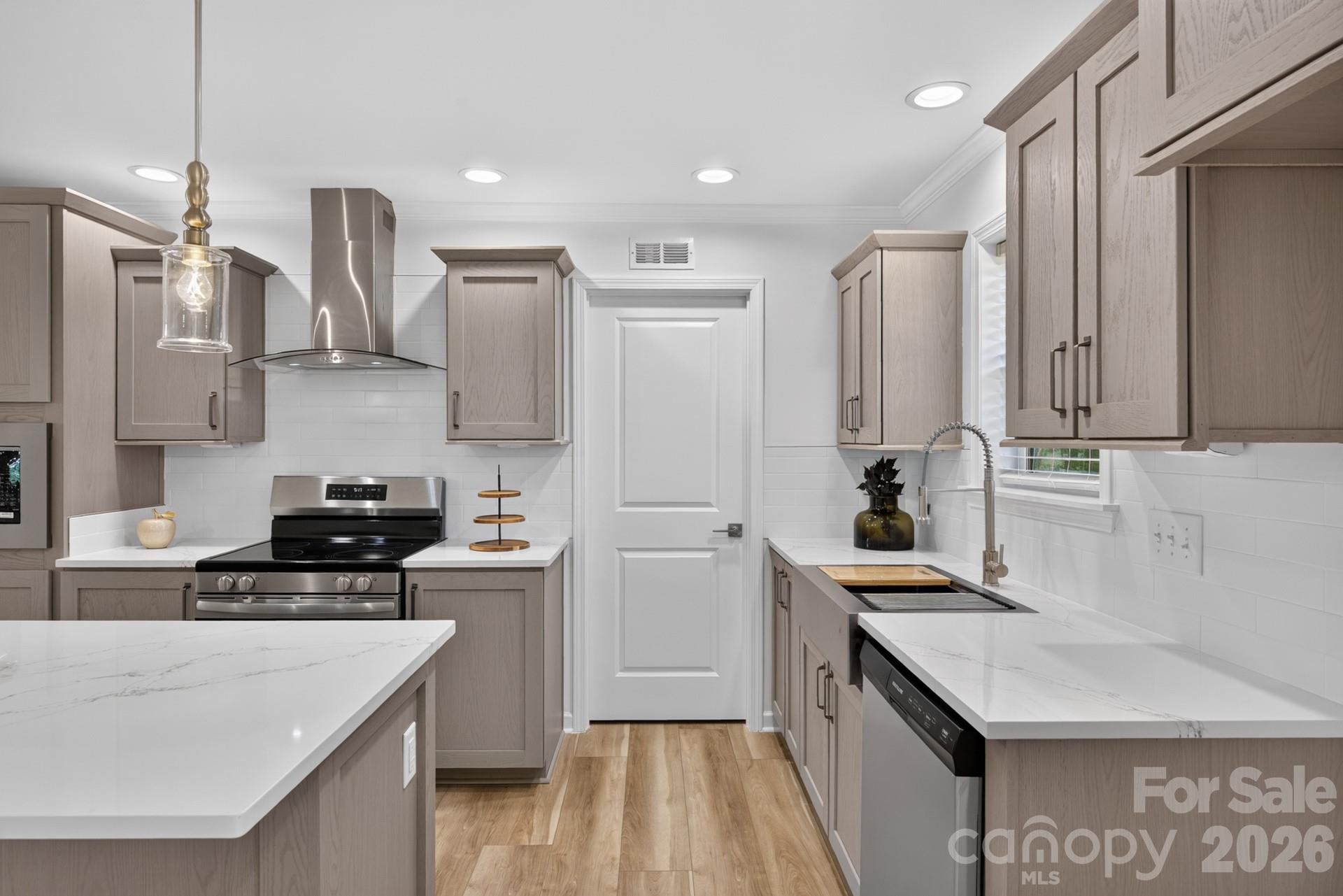 2274 Darwick Road Property Photo 13
