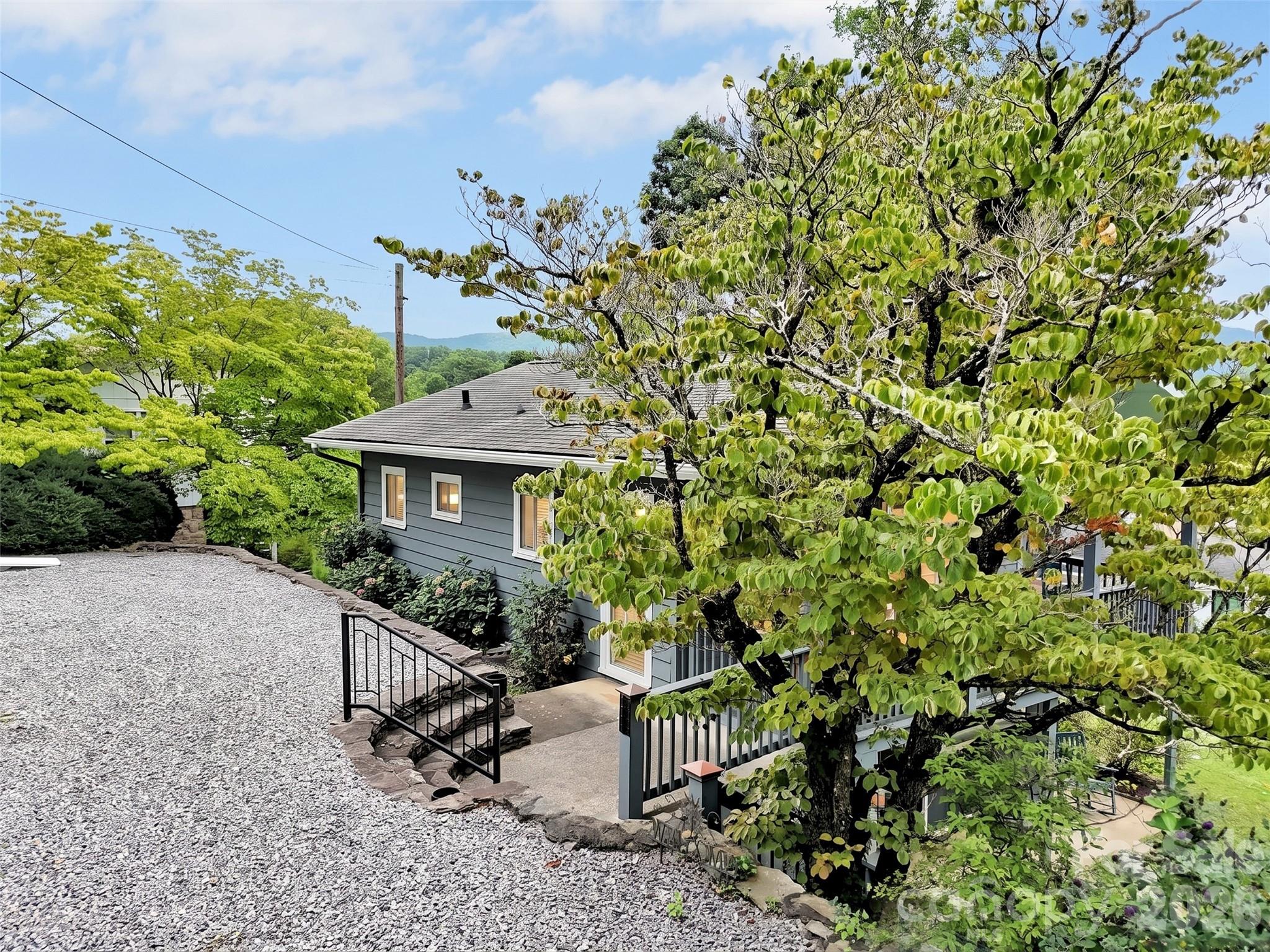 87 Glenview Road Property Photo 4