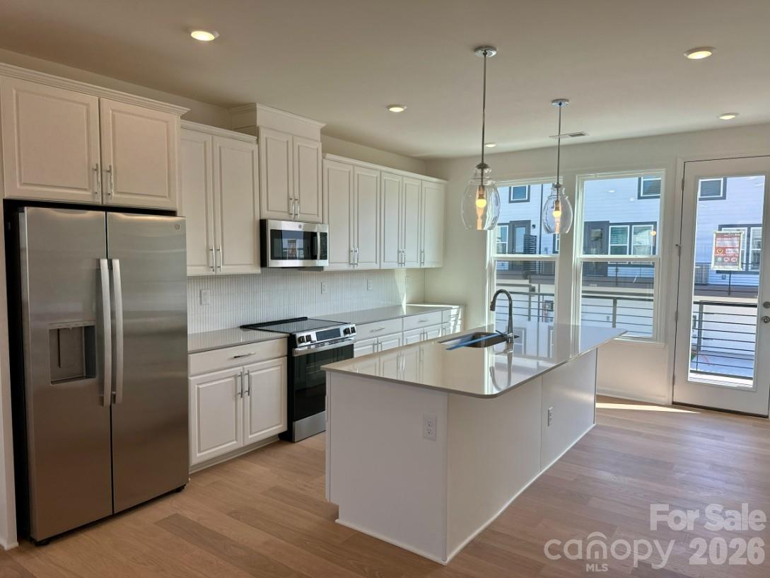 2133 Hawksworth Lane Property Photo 1