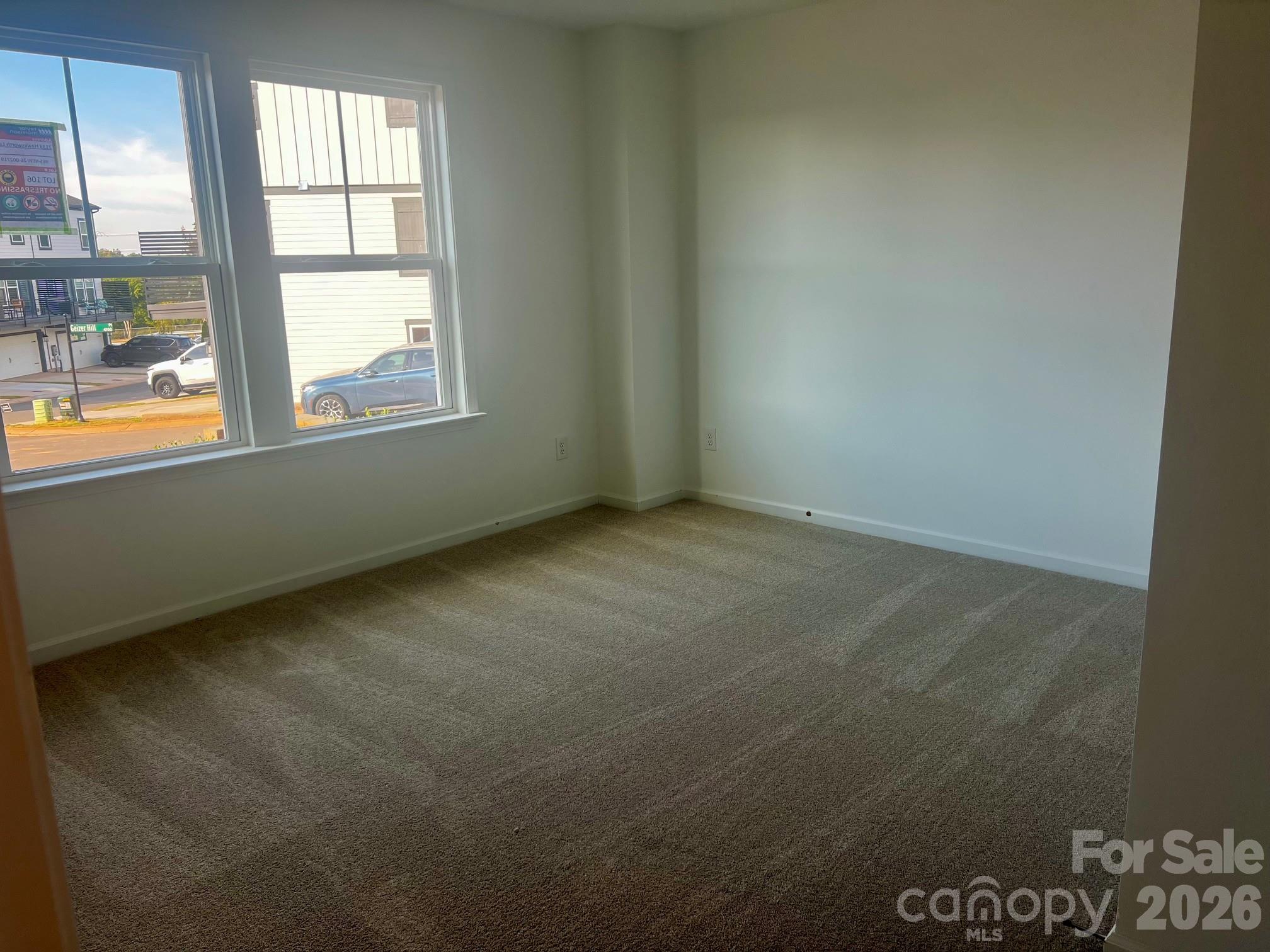 2133 Hawksworth Lane Property Photo 4