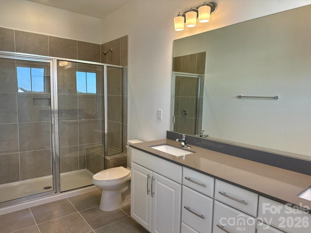 2133 Hawksworth Lane Property Photo 4