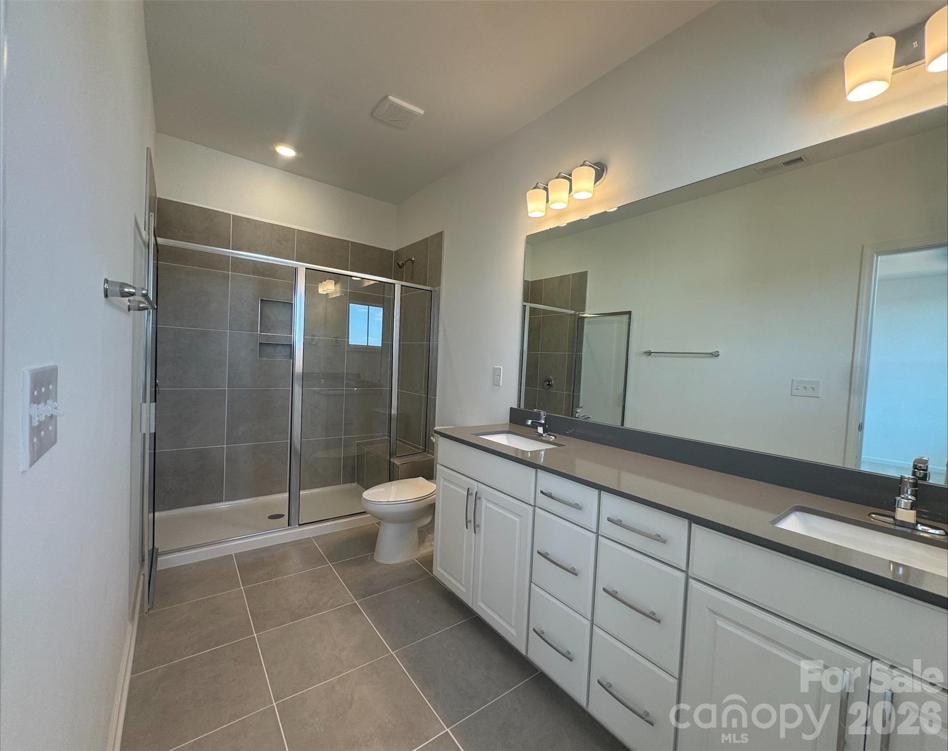 2133 Hawksworth Lane Property Photo 5