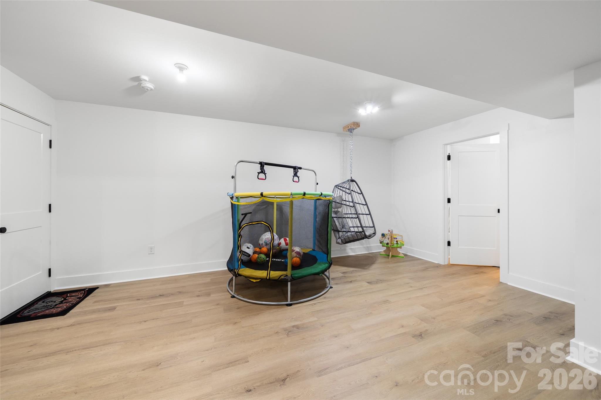 159 Wellington Street Property Photo 43