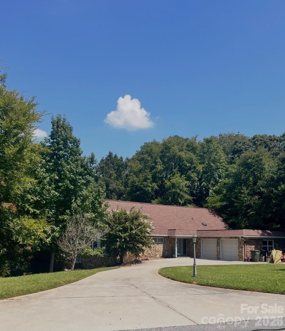 101 Forest Cliff Court Property Photo 1