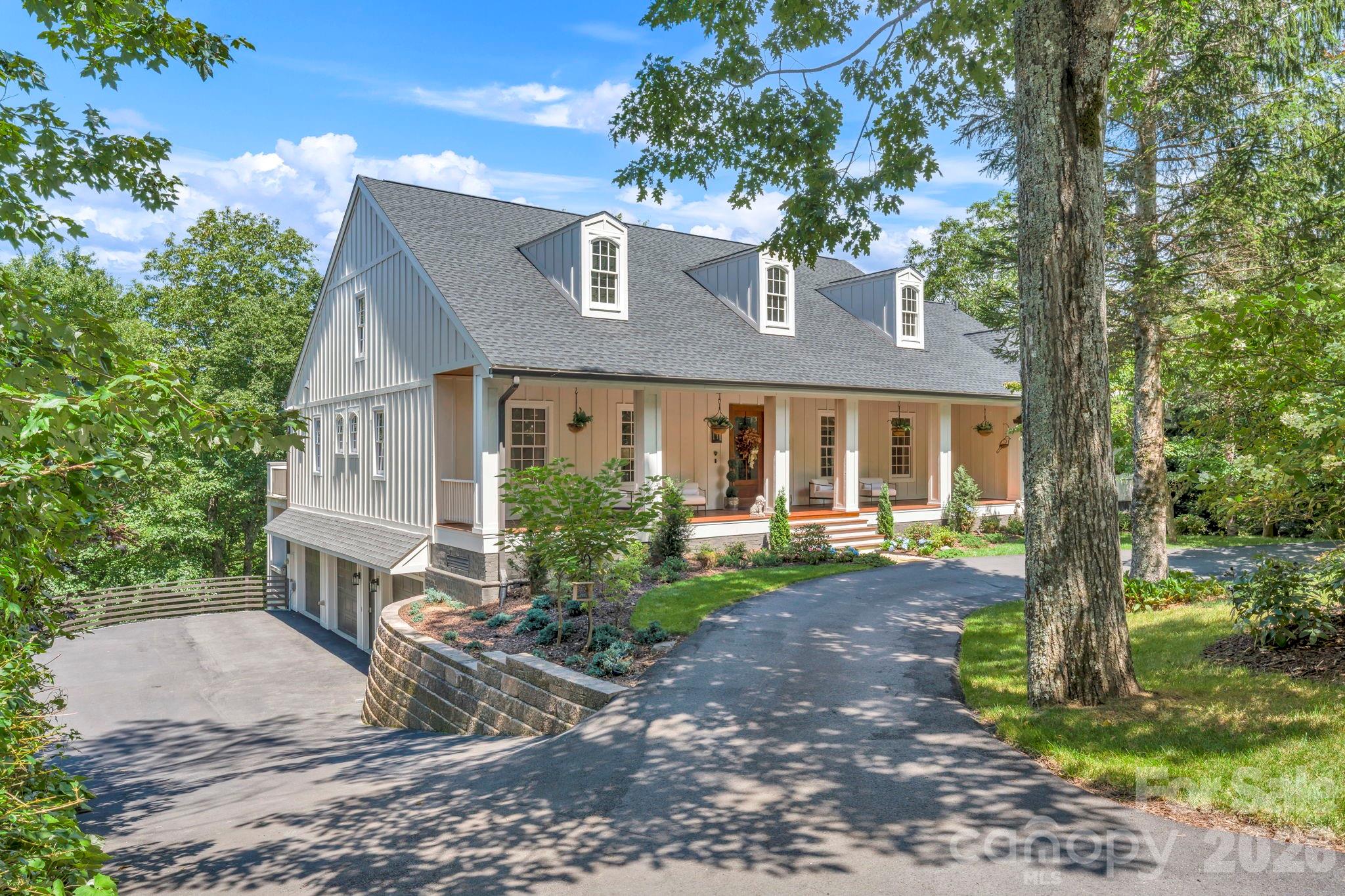 368 Green Hill Woods Property Photo 1