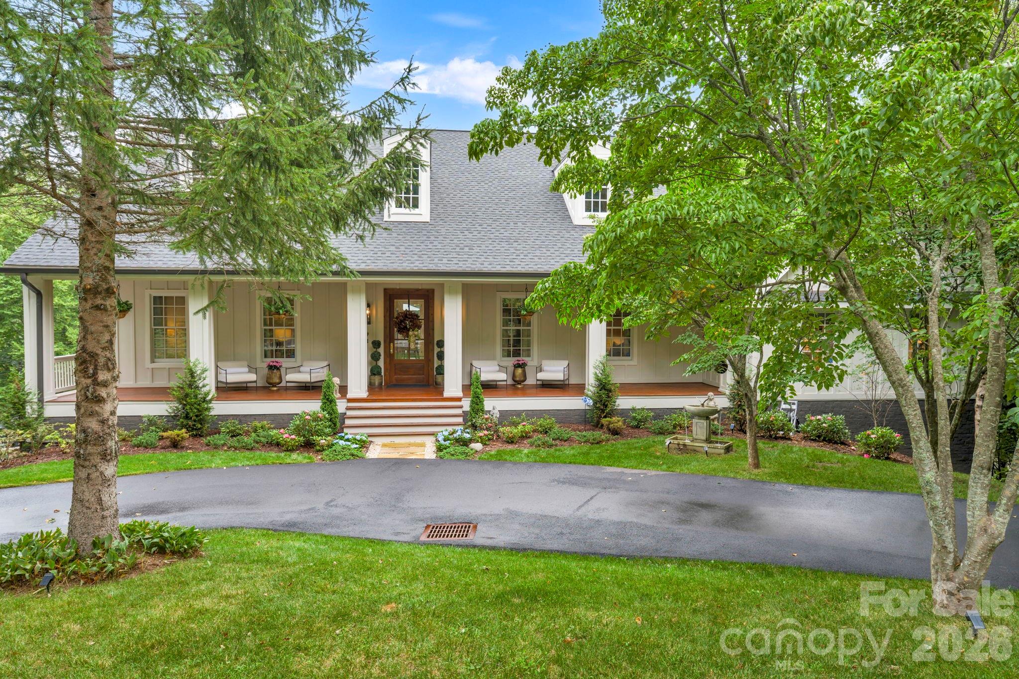 368 Green Hill Woods Property Photo 5