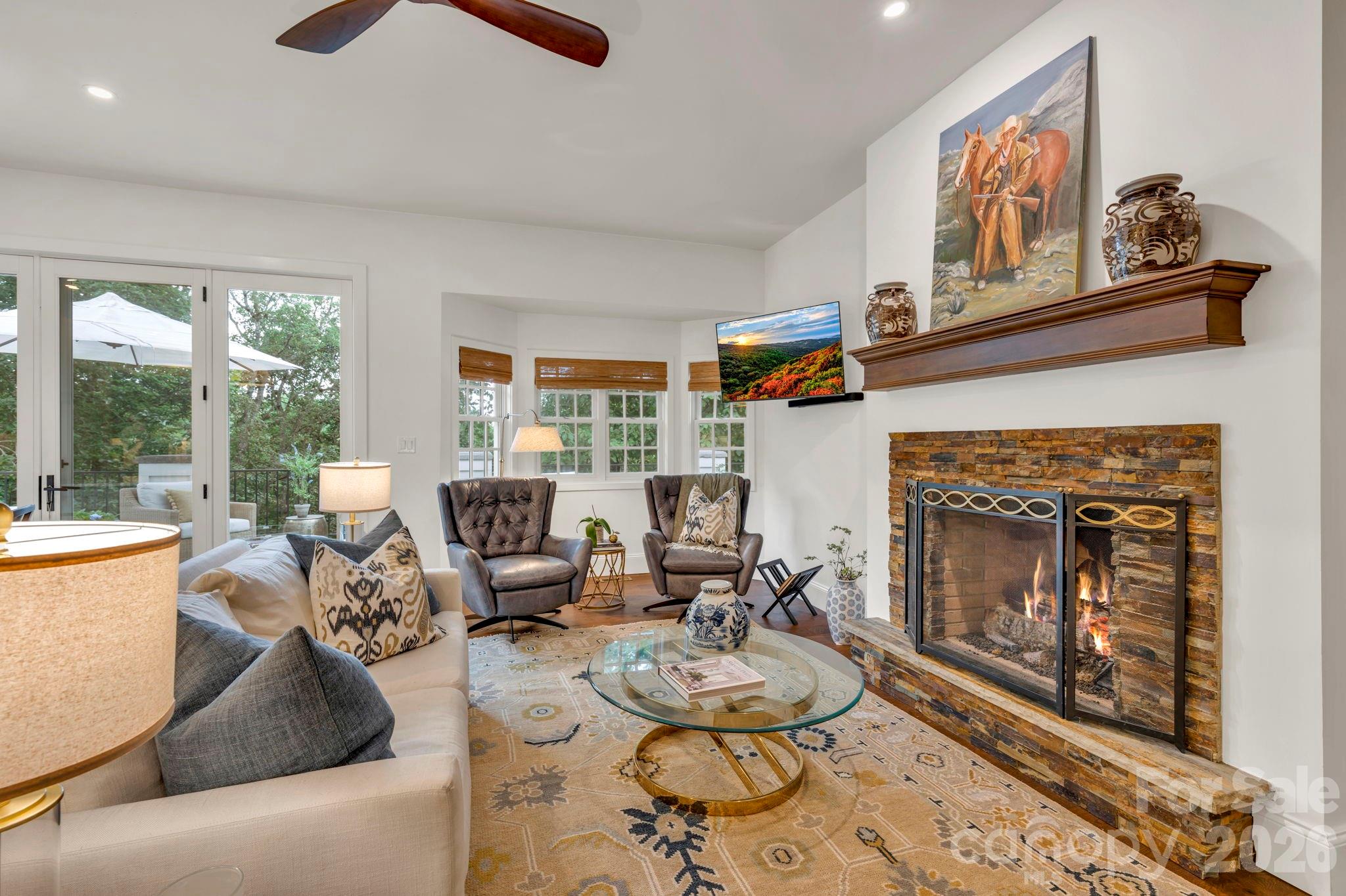 368 Green Hill Woods Property Photo 13