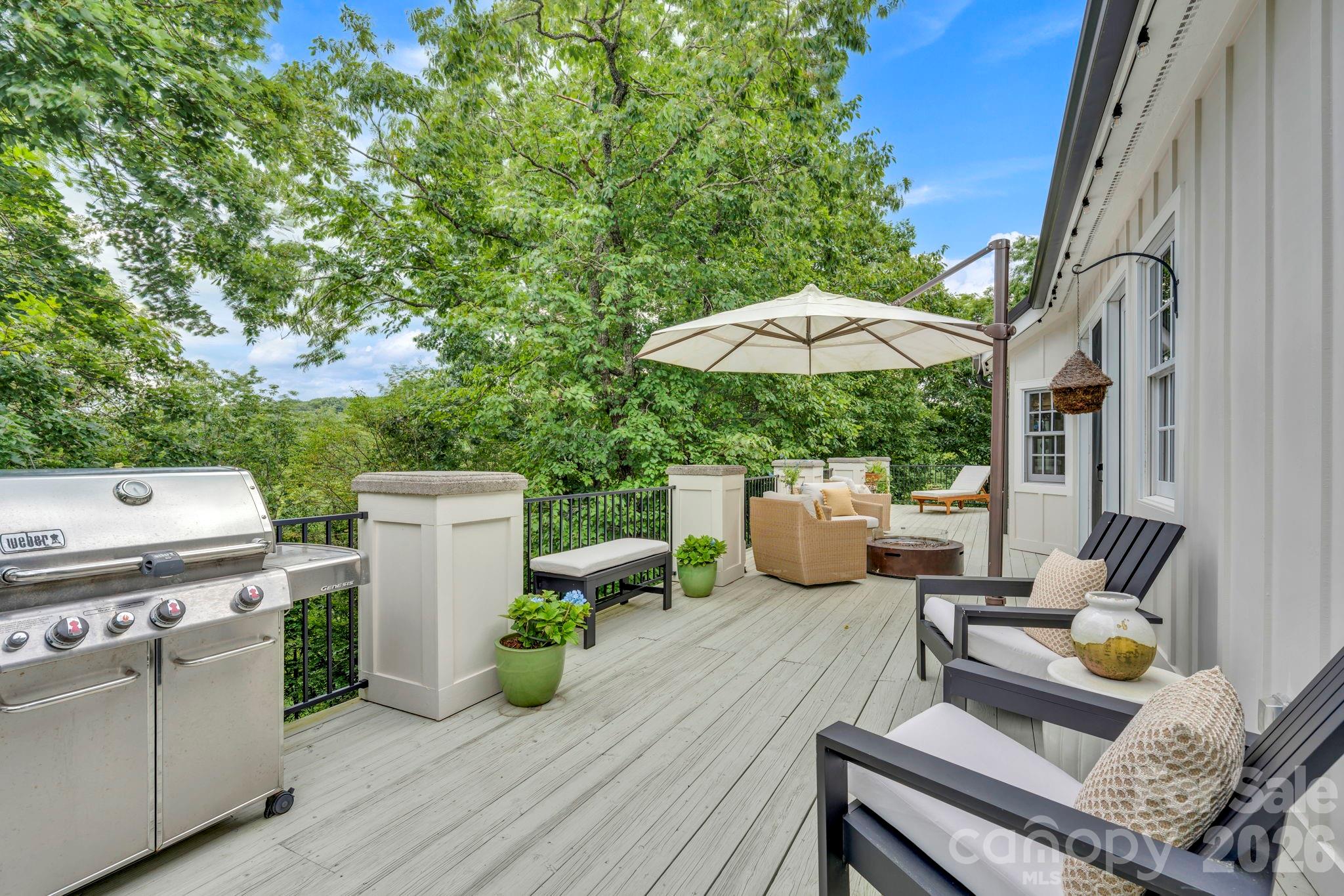 368 Green Hill Woods Property Photo 18