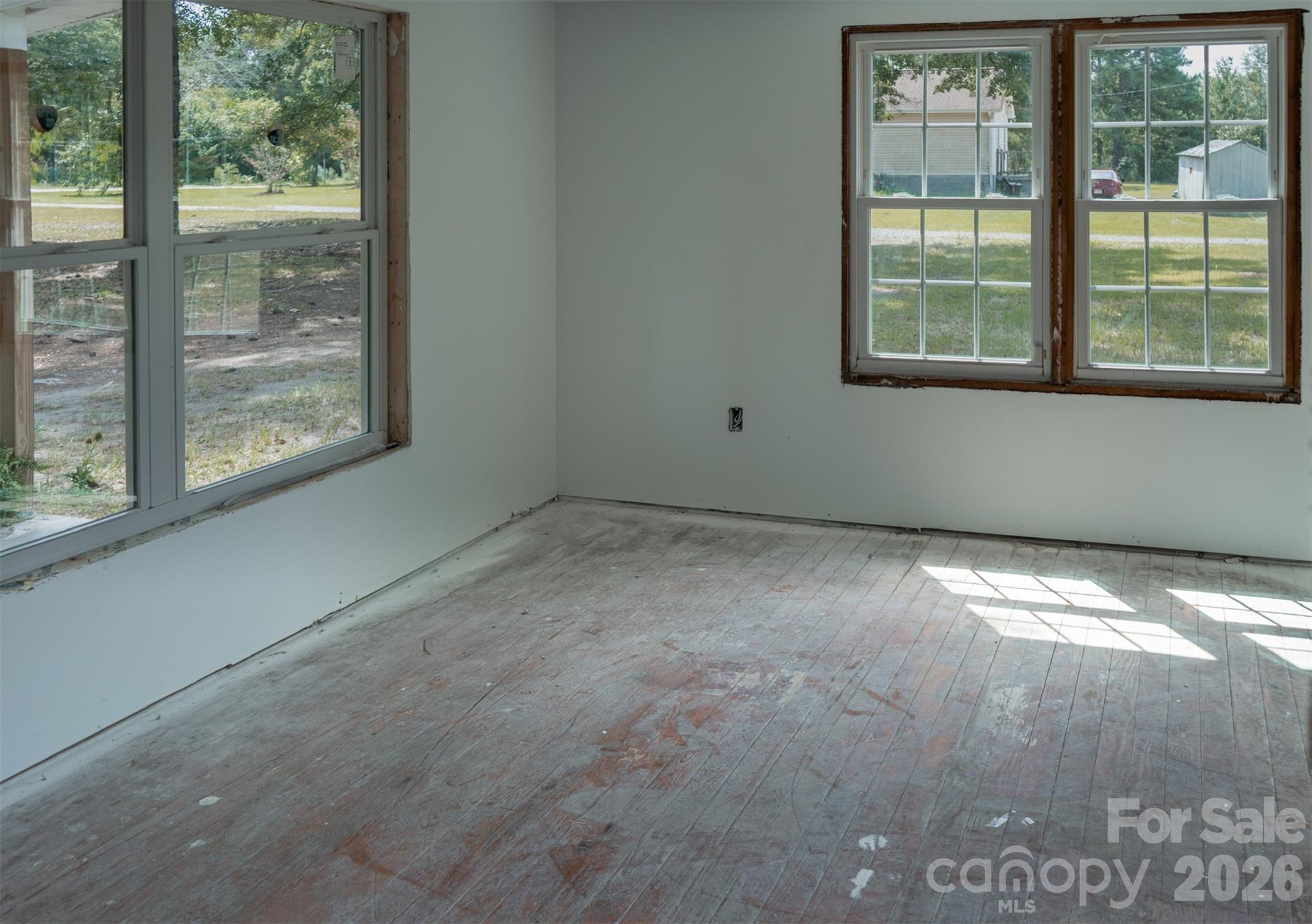 3105 Evelyn Circle Property Photo 9