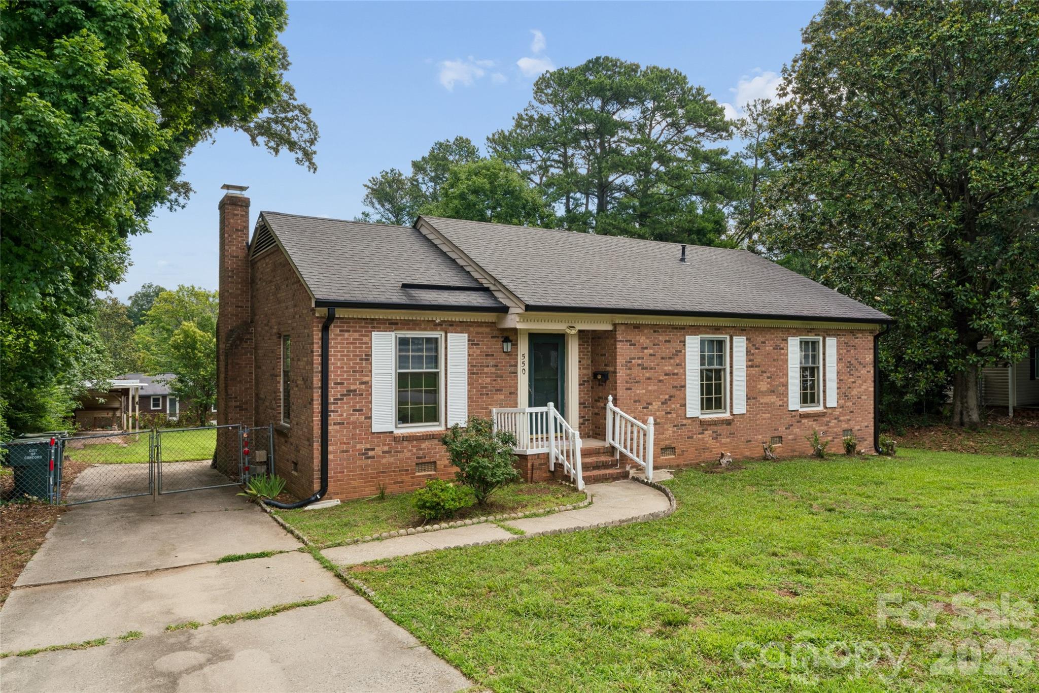 550 Englewood Street Property Photo 1