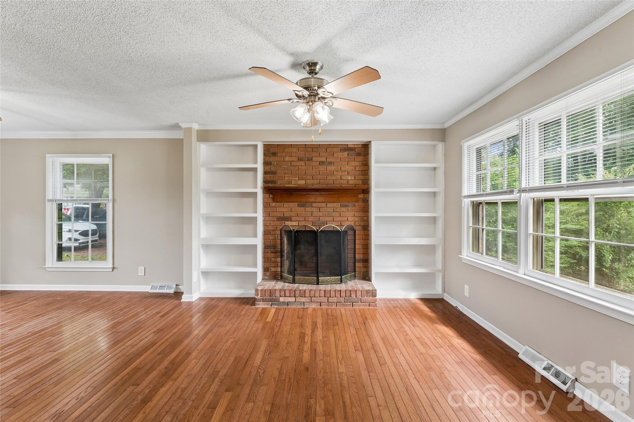 550 Englewood Street Property Photo 8