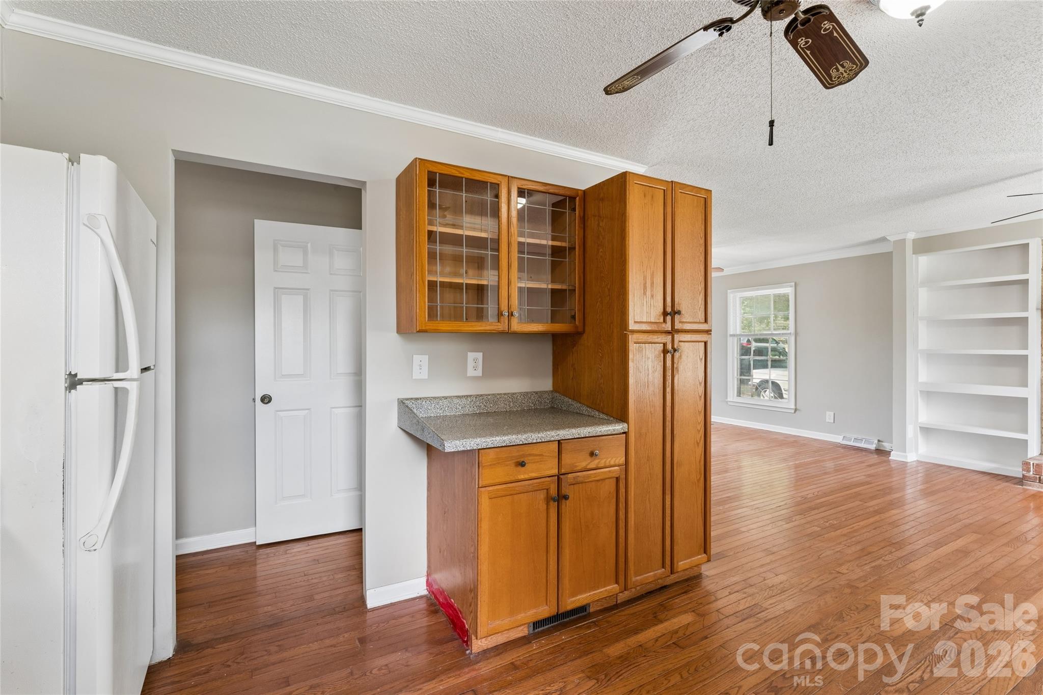 550 Englewood Street Property Photo 10