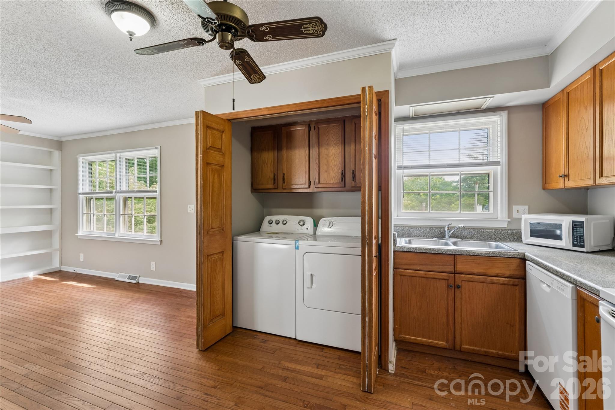 550 Englewood Street Property Photo 12
