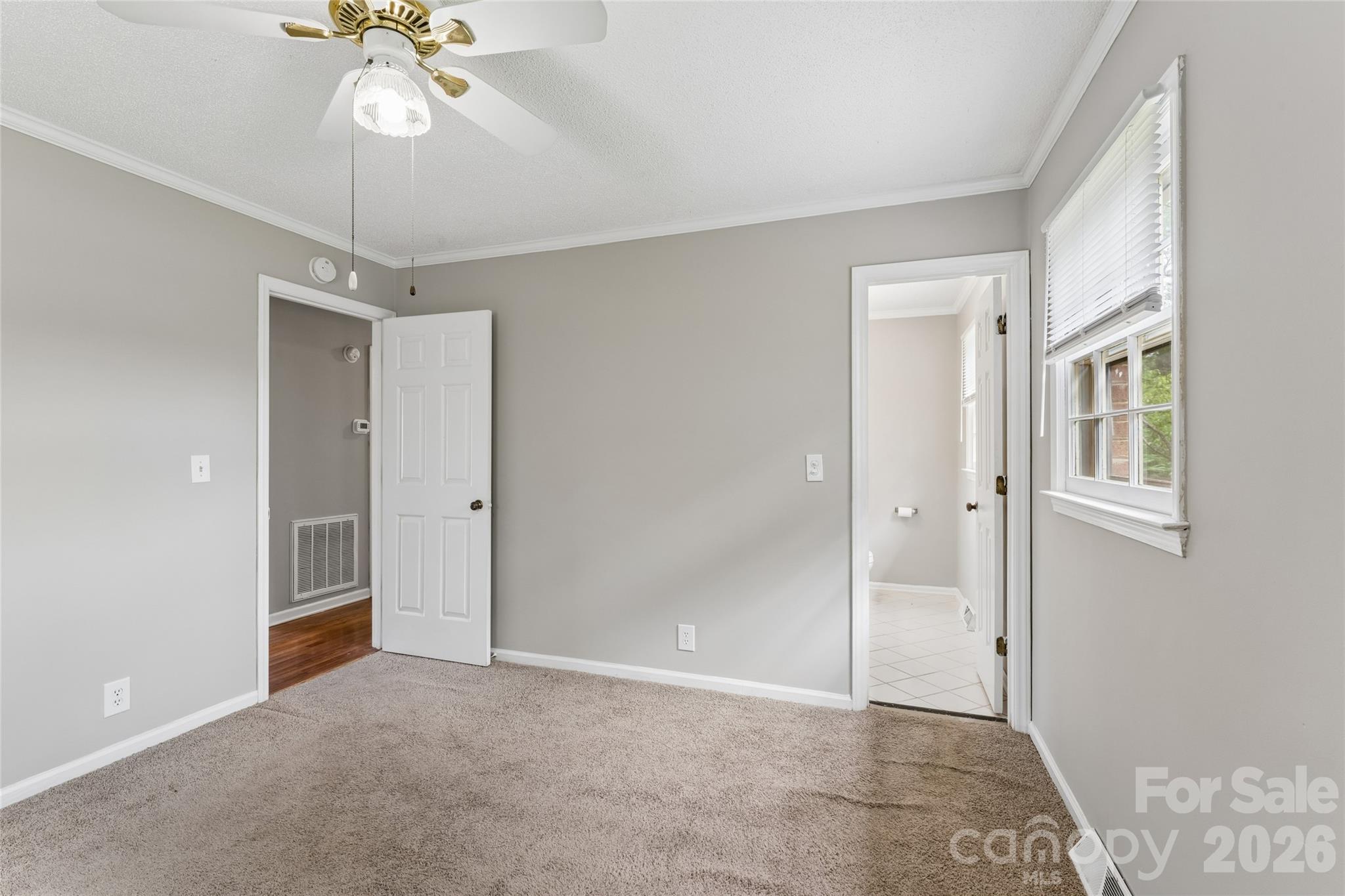 550 Englewood Street Property Photo 21
