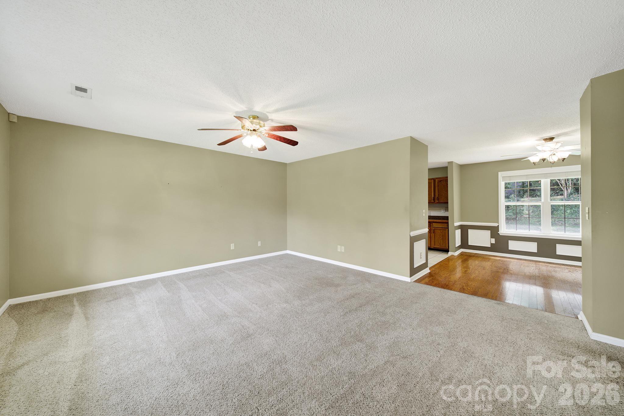 1805 Lillian Lane Property Photo 5