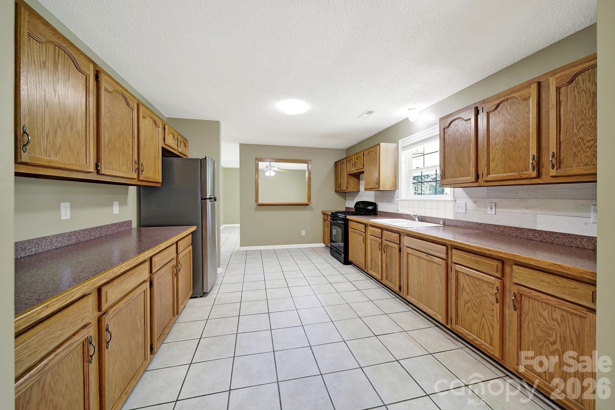 1805 Lillian Lane Property Photo 8