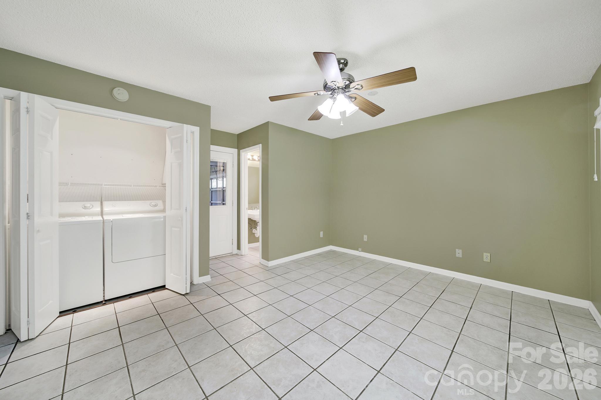 1805 Lillian Lane Property Photo 13