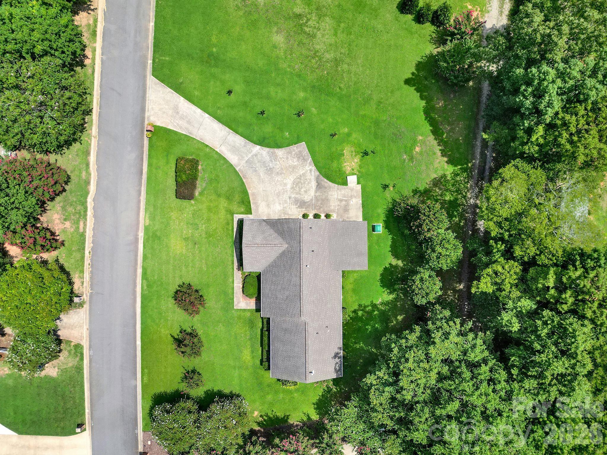 1805 Lillian Lane Property Photo 32