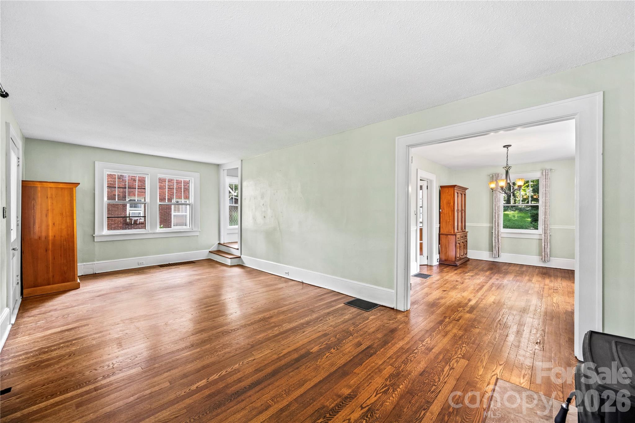 18 Westover Drive Property Photo 7