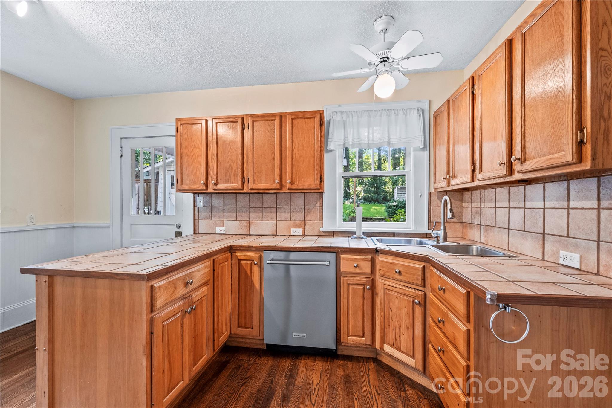 18 Westover Drive Property Photo 11