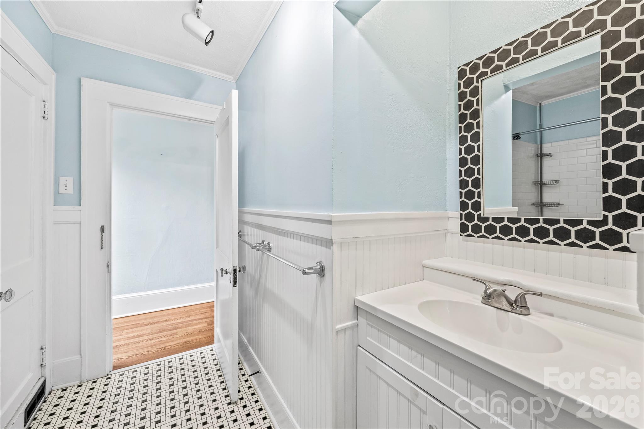 18 Westover Drive Property Photo 16
