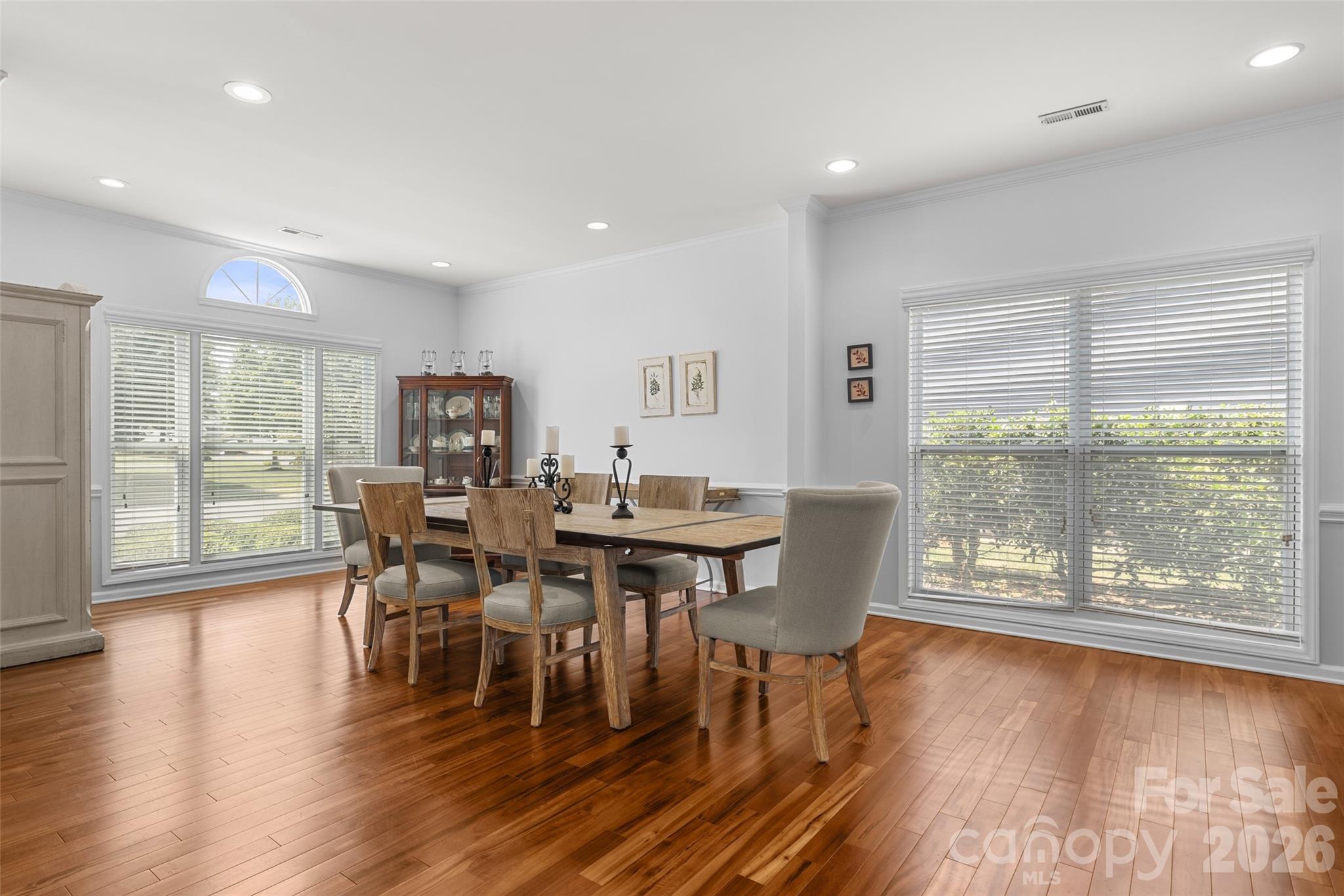 8632 Castlebay Drive Property Photo 6