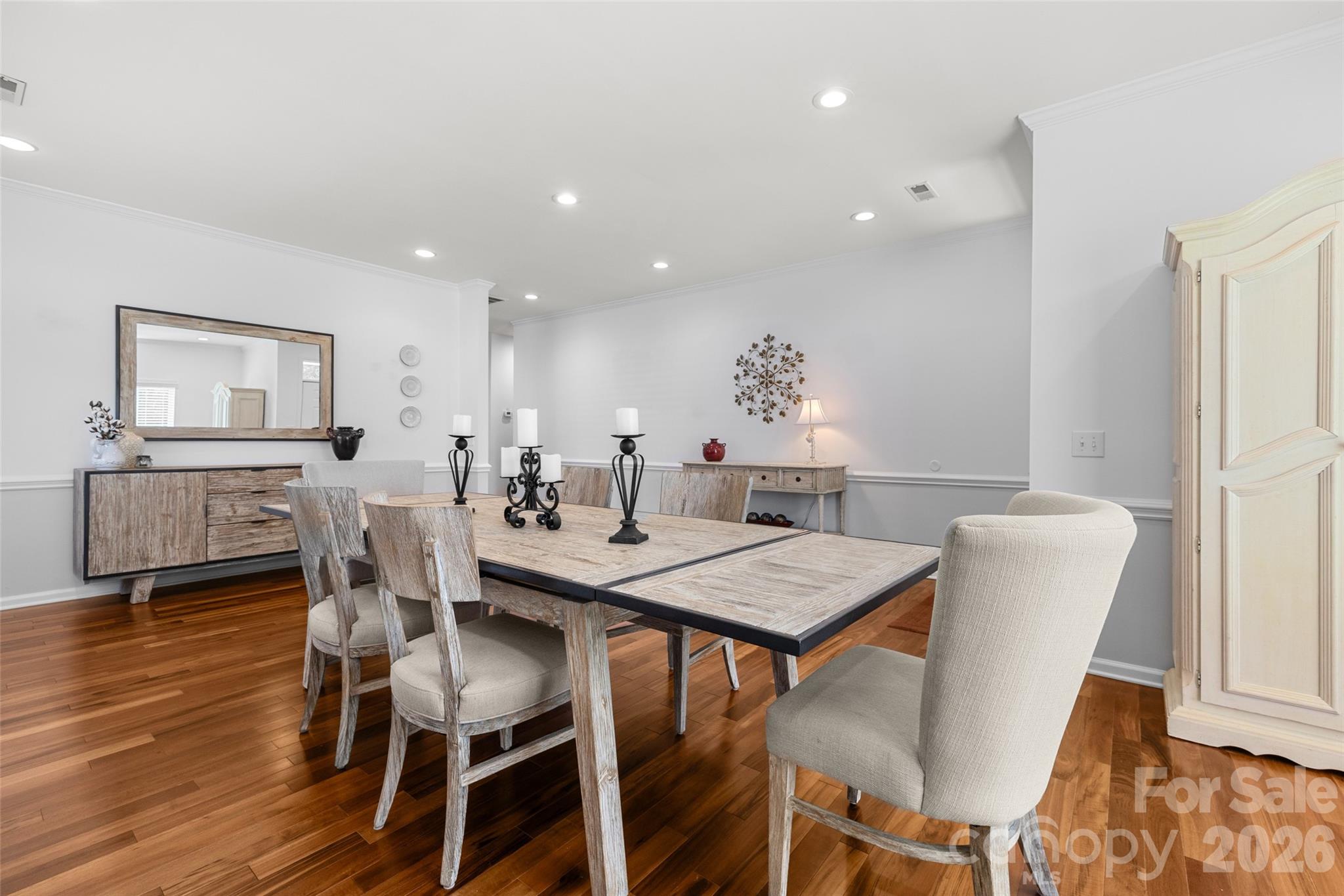 8632 Castlebay Drive Property Photo 8