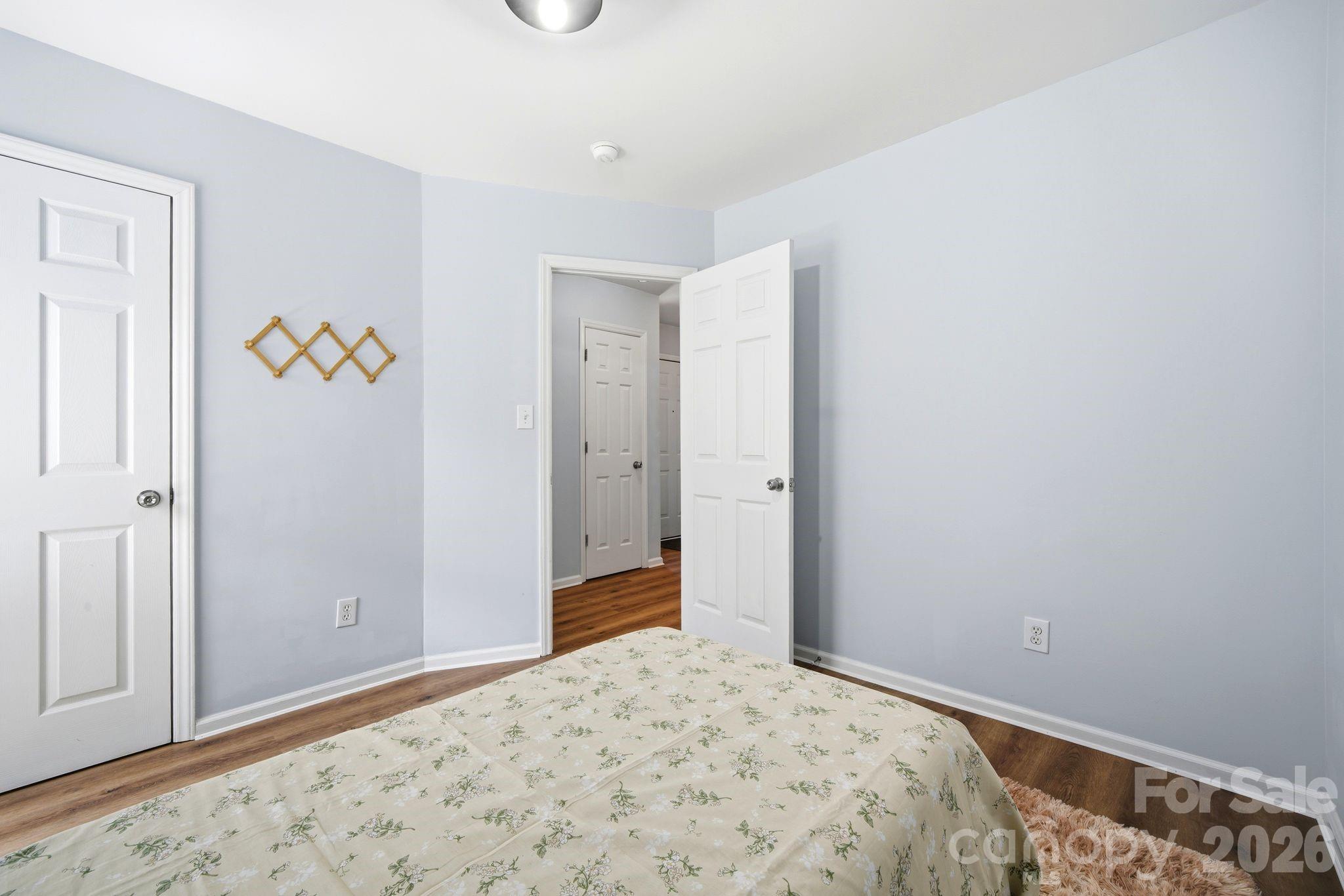 1008 Raywood Court Property Photo 33