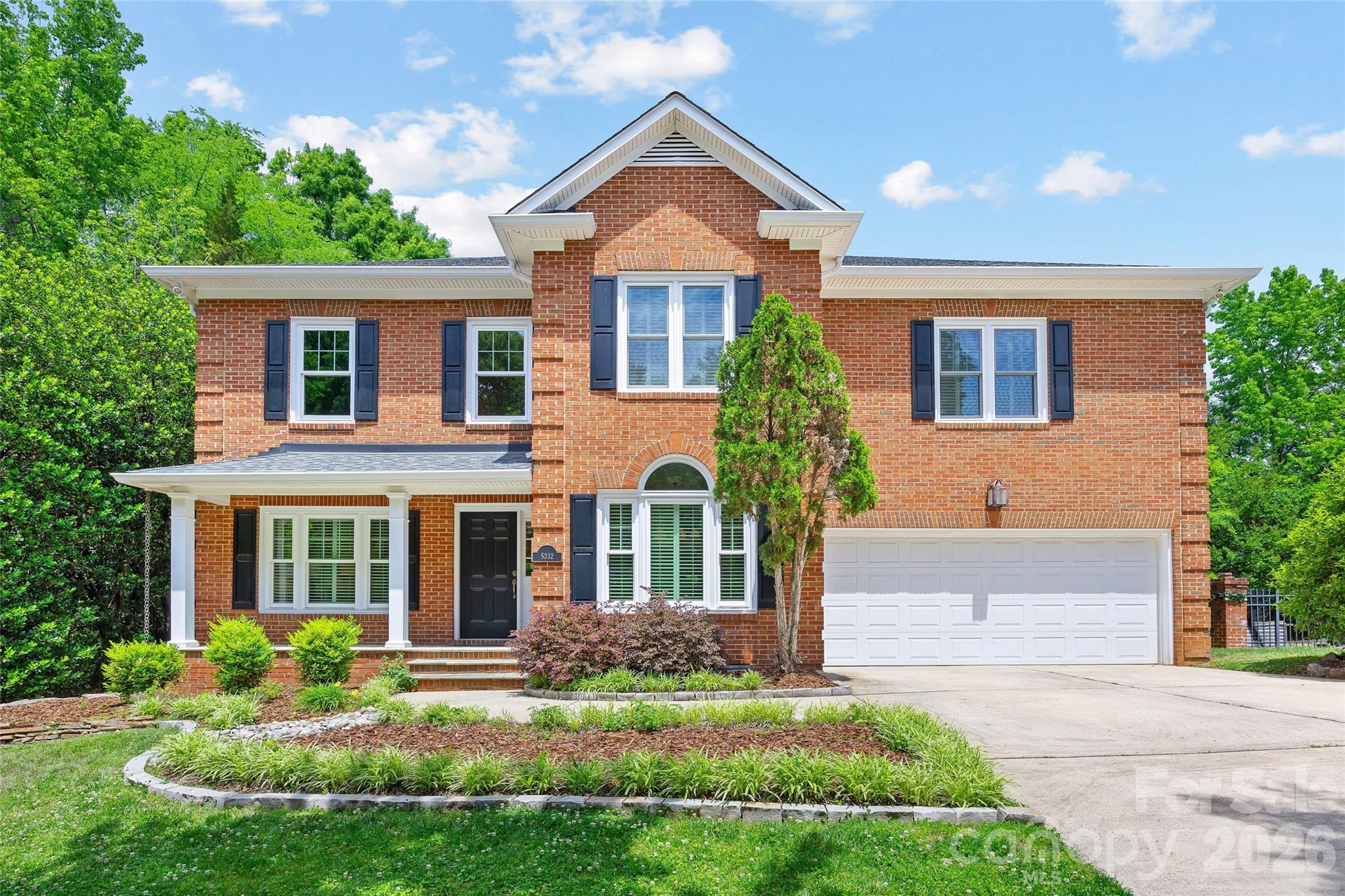 5232 Colony Road Property Photo 1