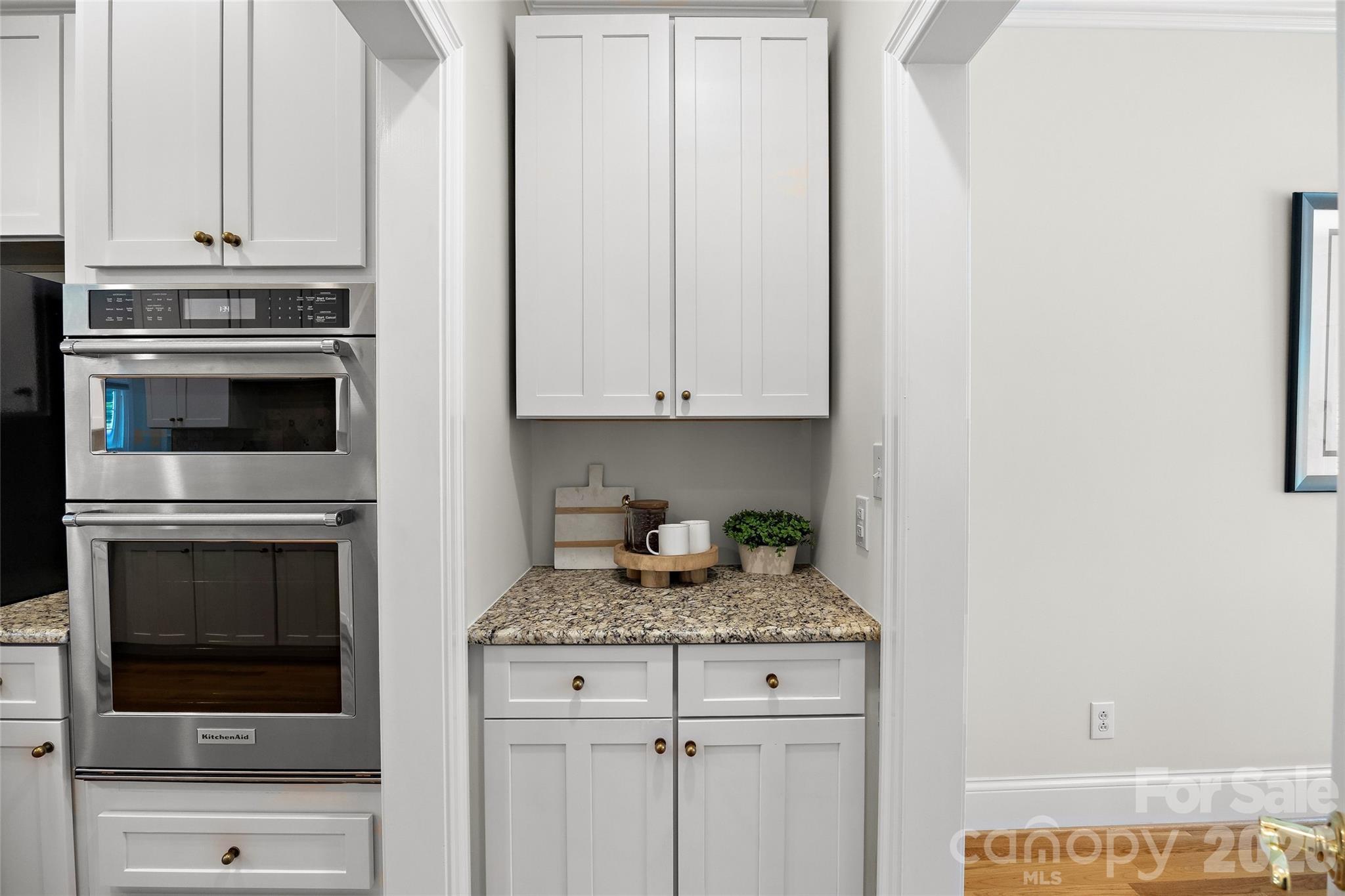 5232 Colony Road Property Photo 25