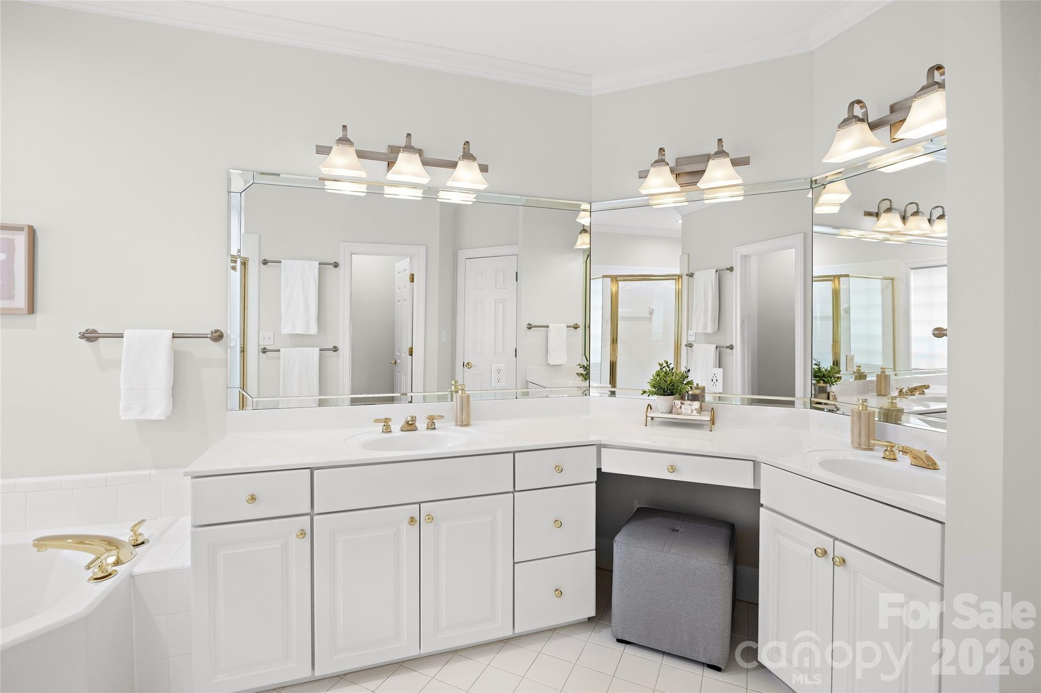 5232 Colony Road Property Photo 33