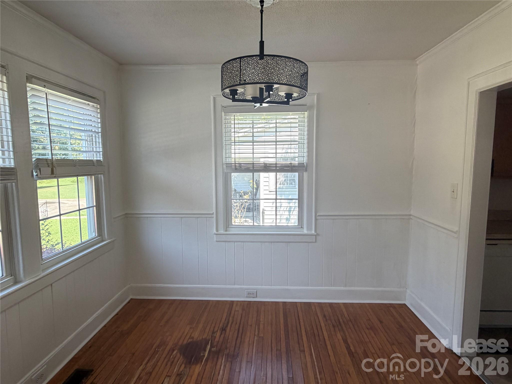 512 W 8th Avenue Property Photo 6